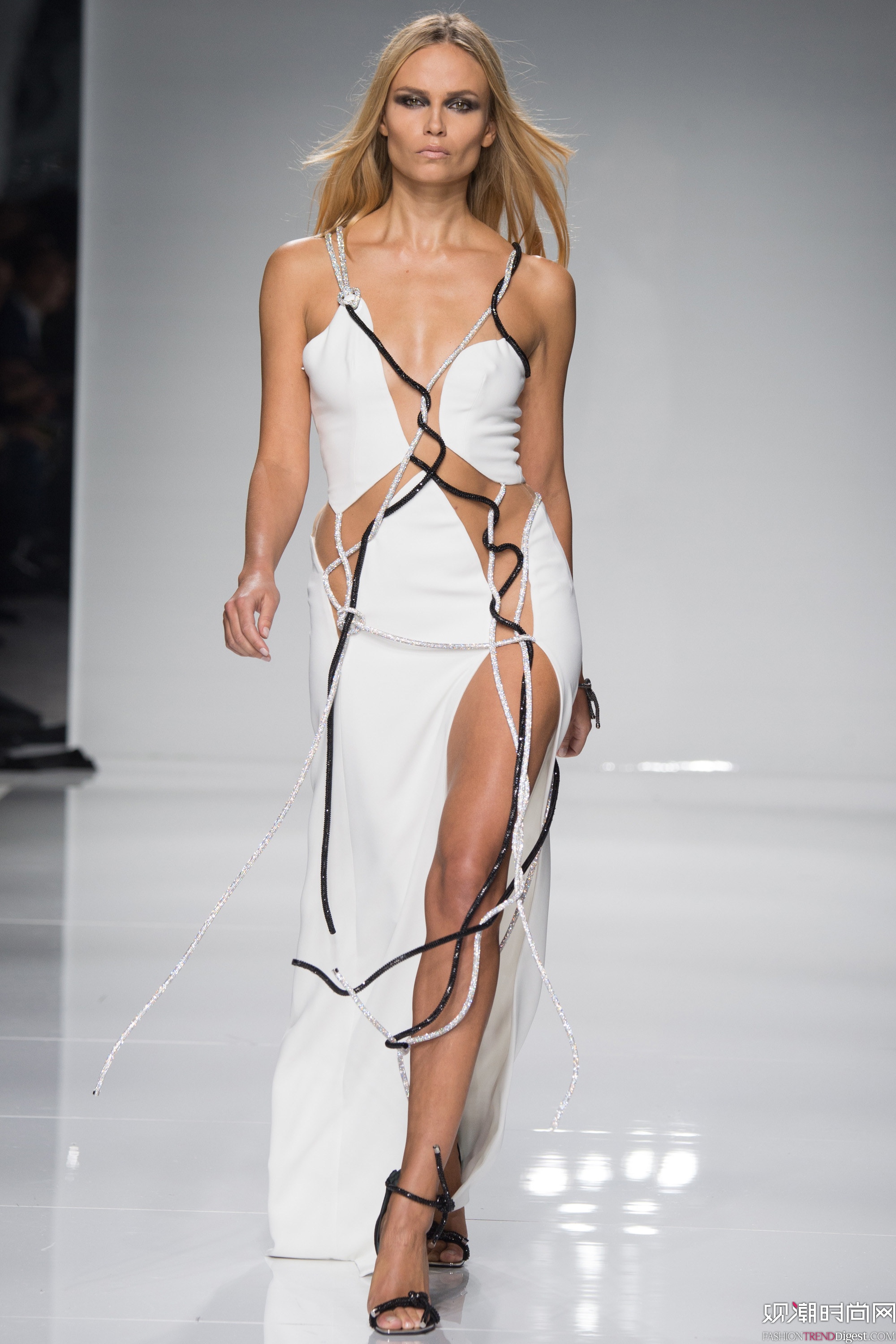 Atelier Versace 2016İ߶ʱװܸͼƬ