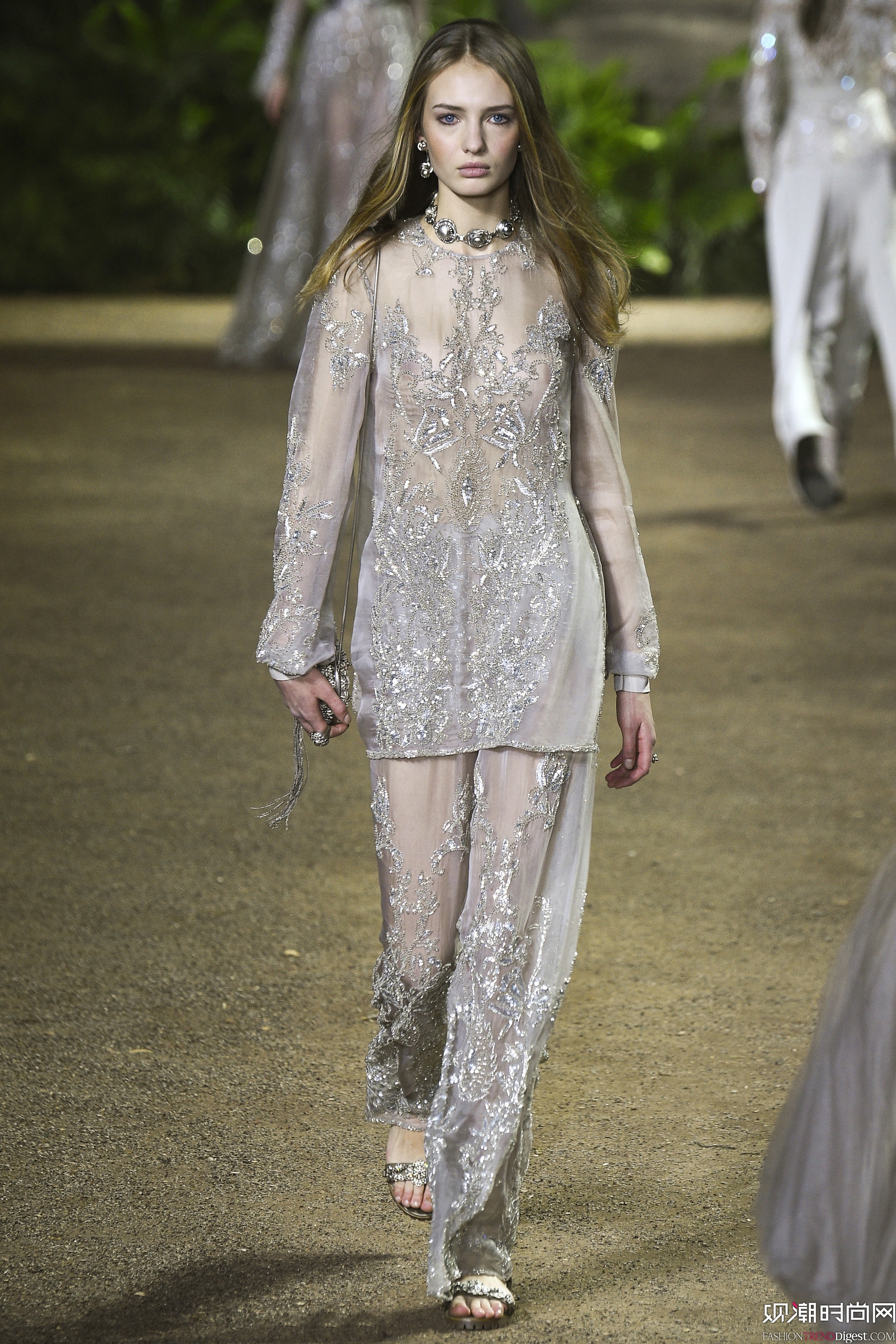 Elie Saab 2016ĸ߶ϵа߶ܸDƬ