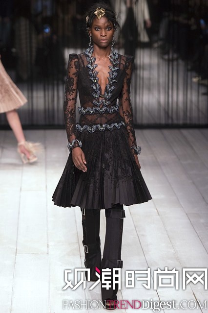 Alexander McQueen 2016ﶬؕrbܸDƬ