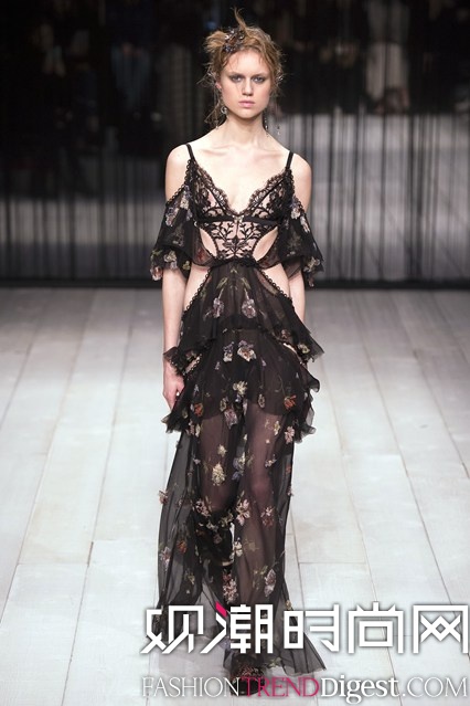 Alexander McQueen 2016ﶬؕrbܸDƬ
