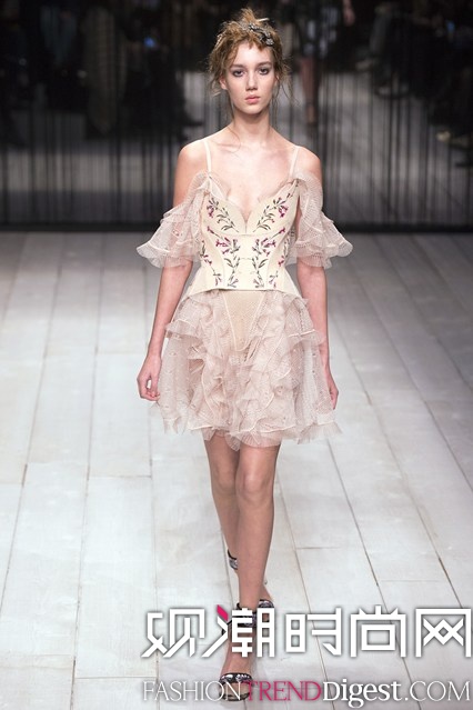 Alexander McQueen 2016ﶬؕrbܸDƬ