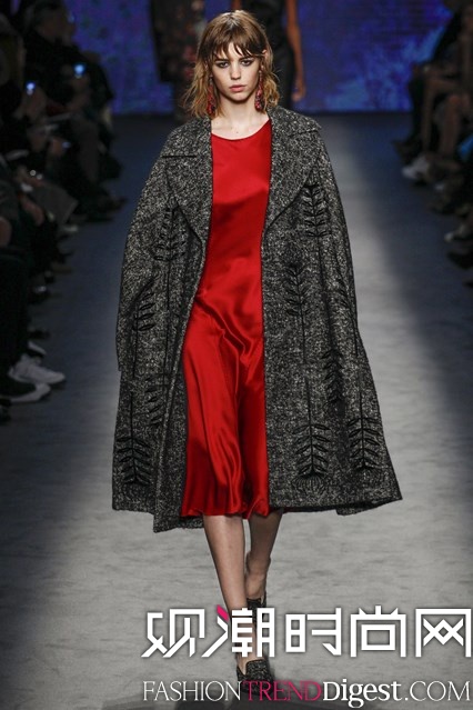Alberta Ferretti 2016ﶬmrbܸDƬ
