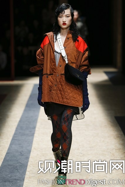 Prada 2016�ﶬϵ������ʱװ�ܸ���ͼƬ