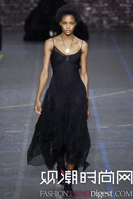 John Galliano 2016ﶬϵаʱװܸͼƬ