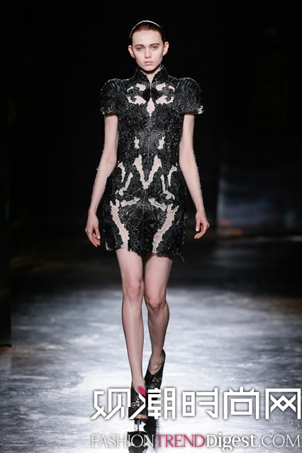 Iris van Herpen 2015ﶬϵаʱװܸͼƬ