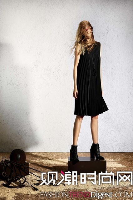 Akris 2017紺ϵLookBookDƬ