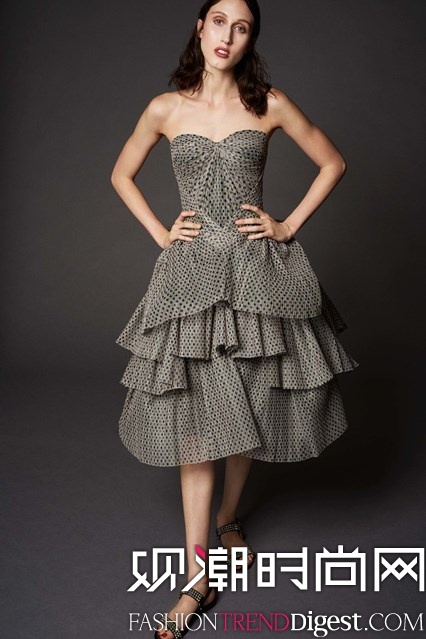 Zac Posen 2017紺ϵl(wi)ookbookDƬ