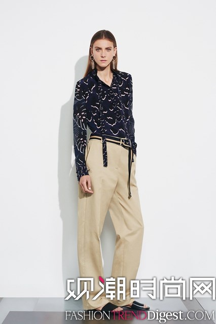 Markus Lupfer 2017紺LookBookDƬ
