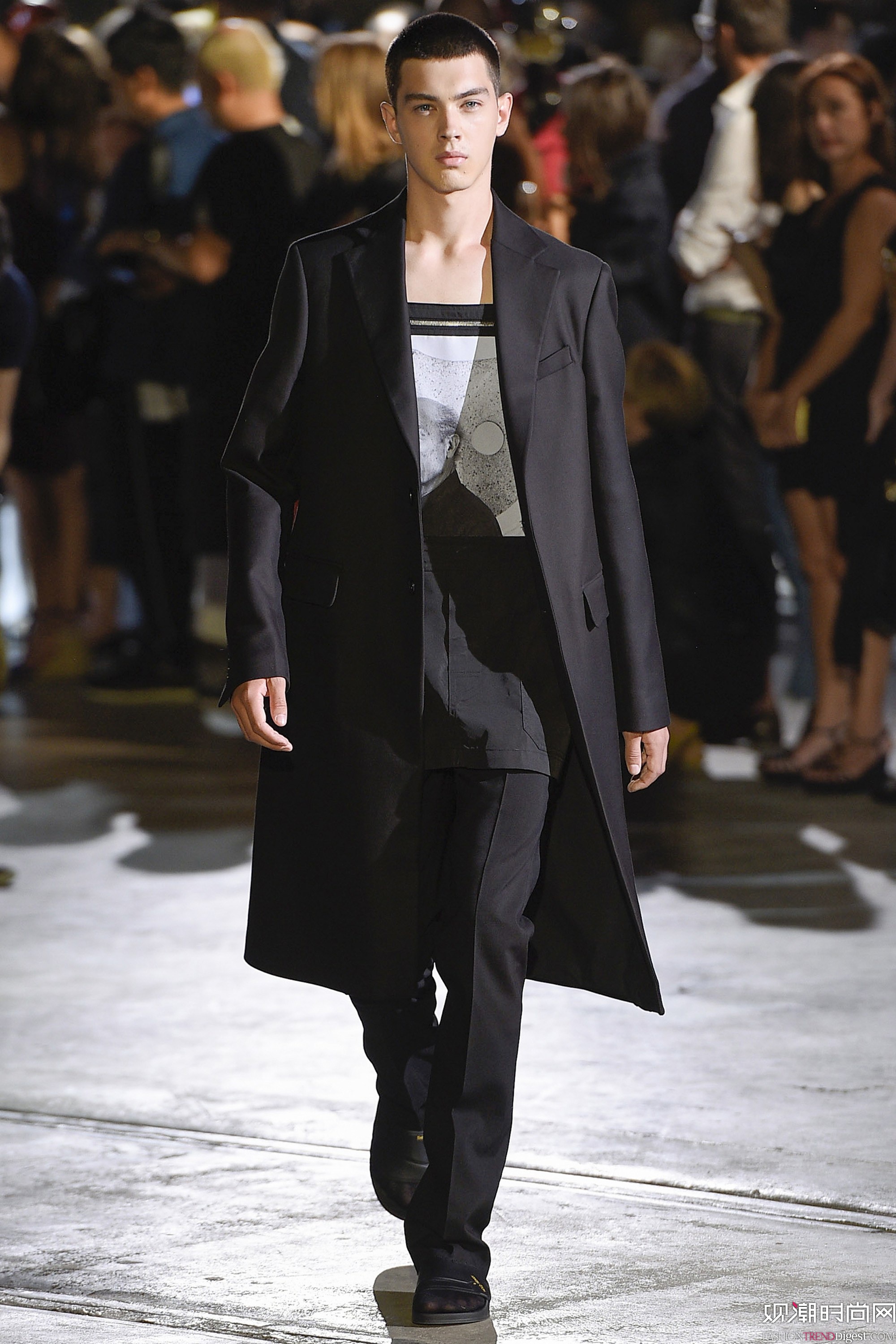 Raf Simons 2017bϵDƬ