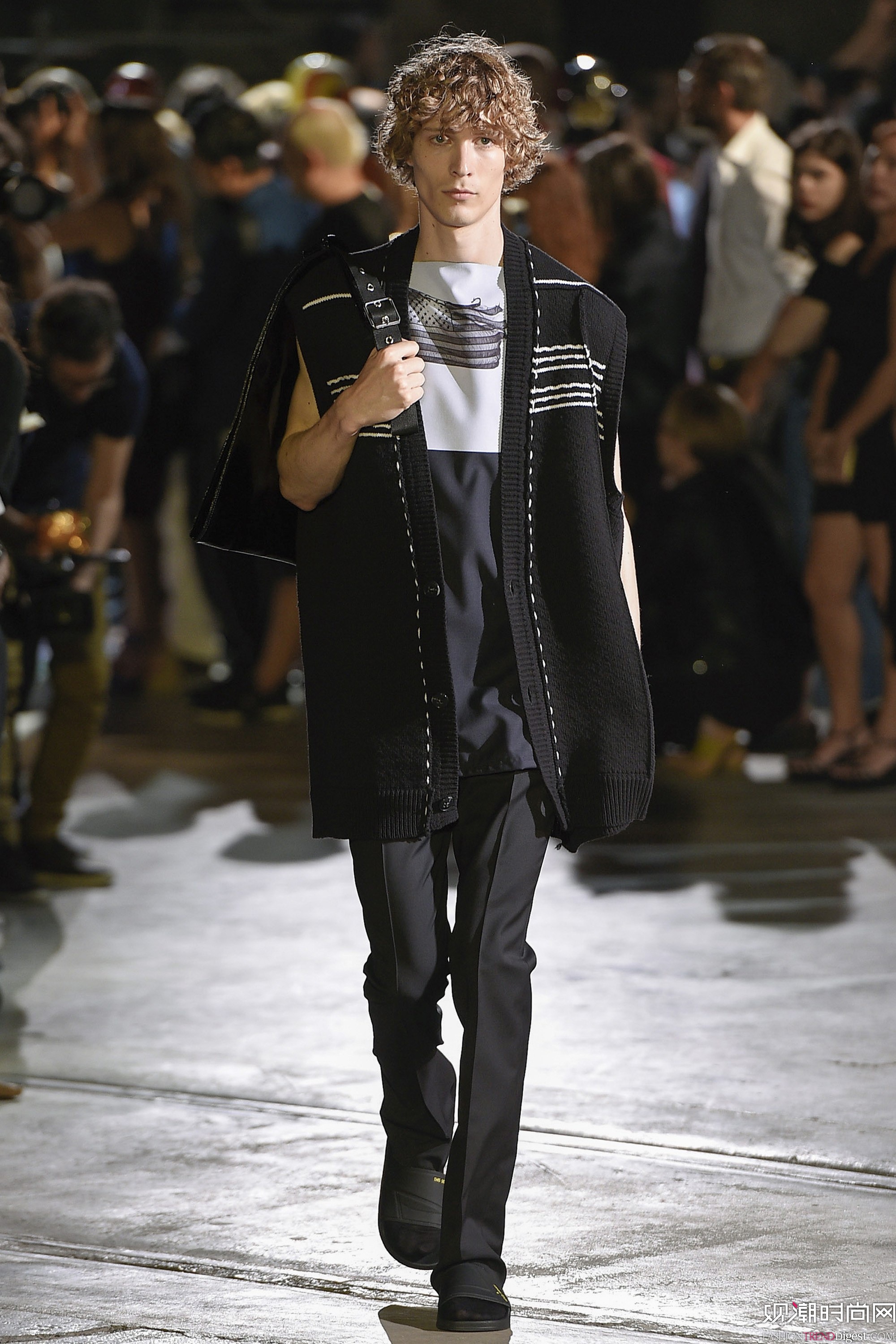 Raf Simons 2017bϵDƬ