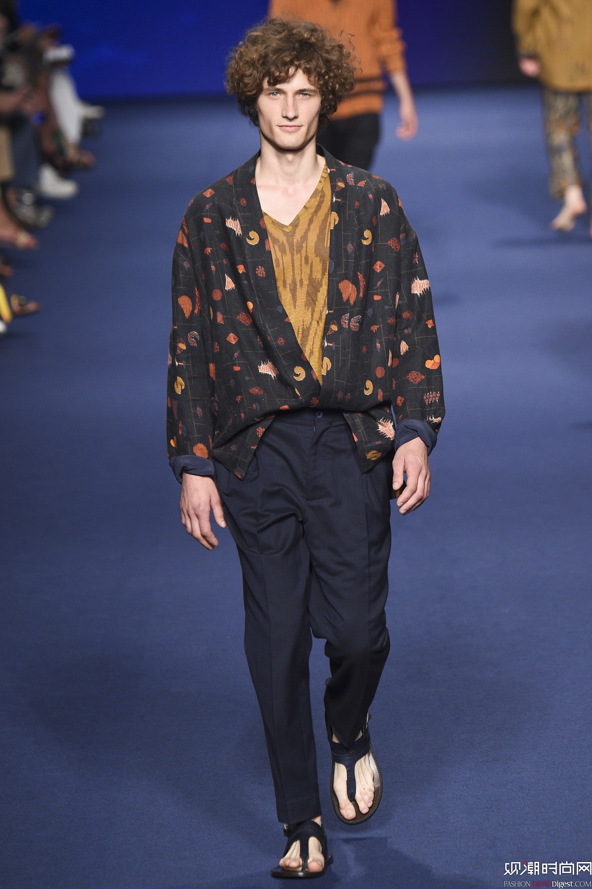 Etro 2017������װϵ���㳡����ͼƬ