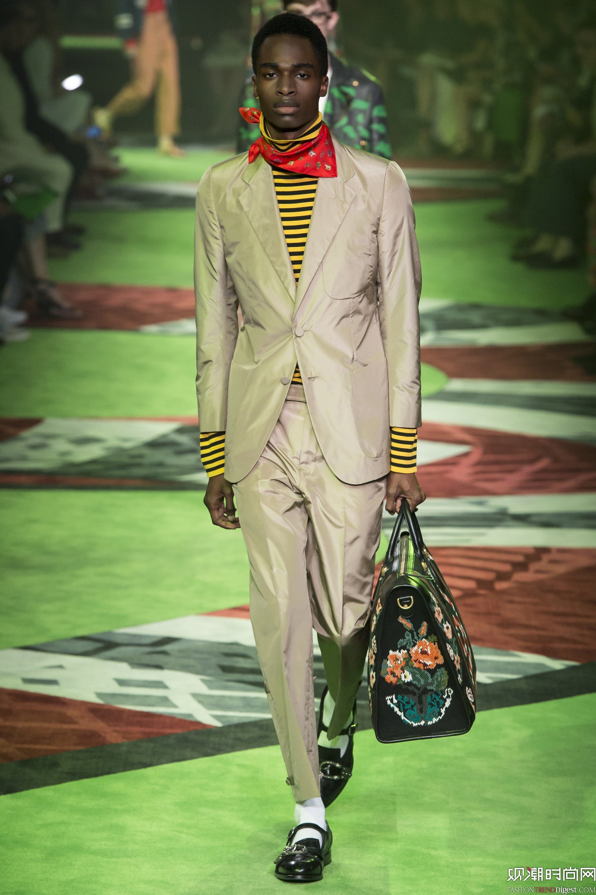 Gucci 2017װϵ㳡ͼƬ