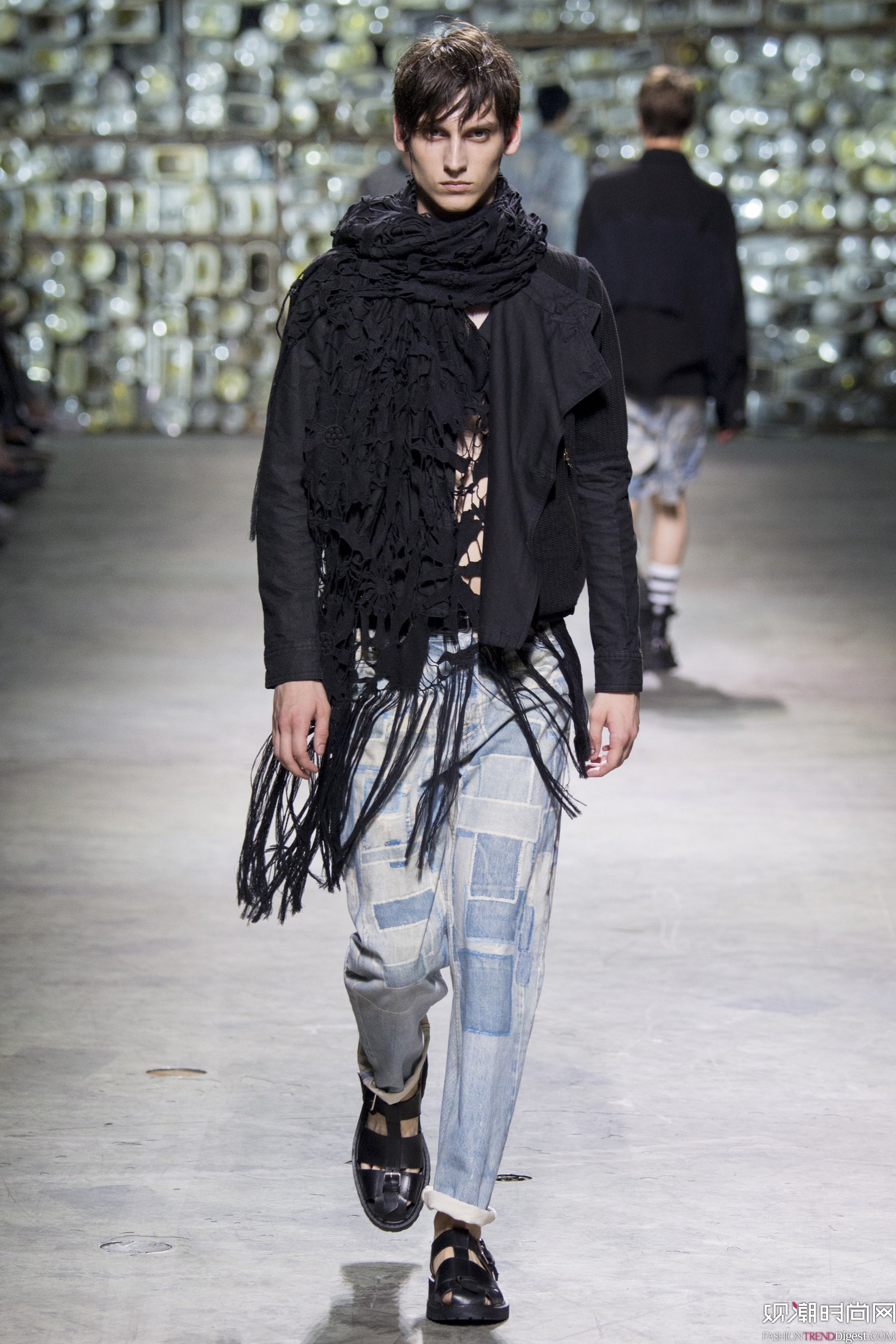 Dries Van Noten 2017bϵаr(sh)bܸDƬ