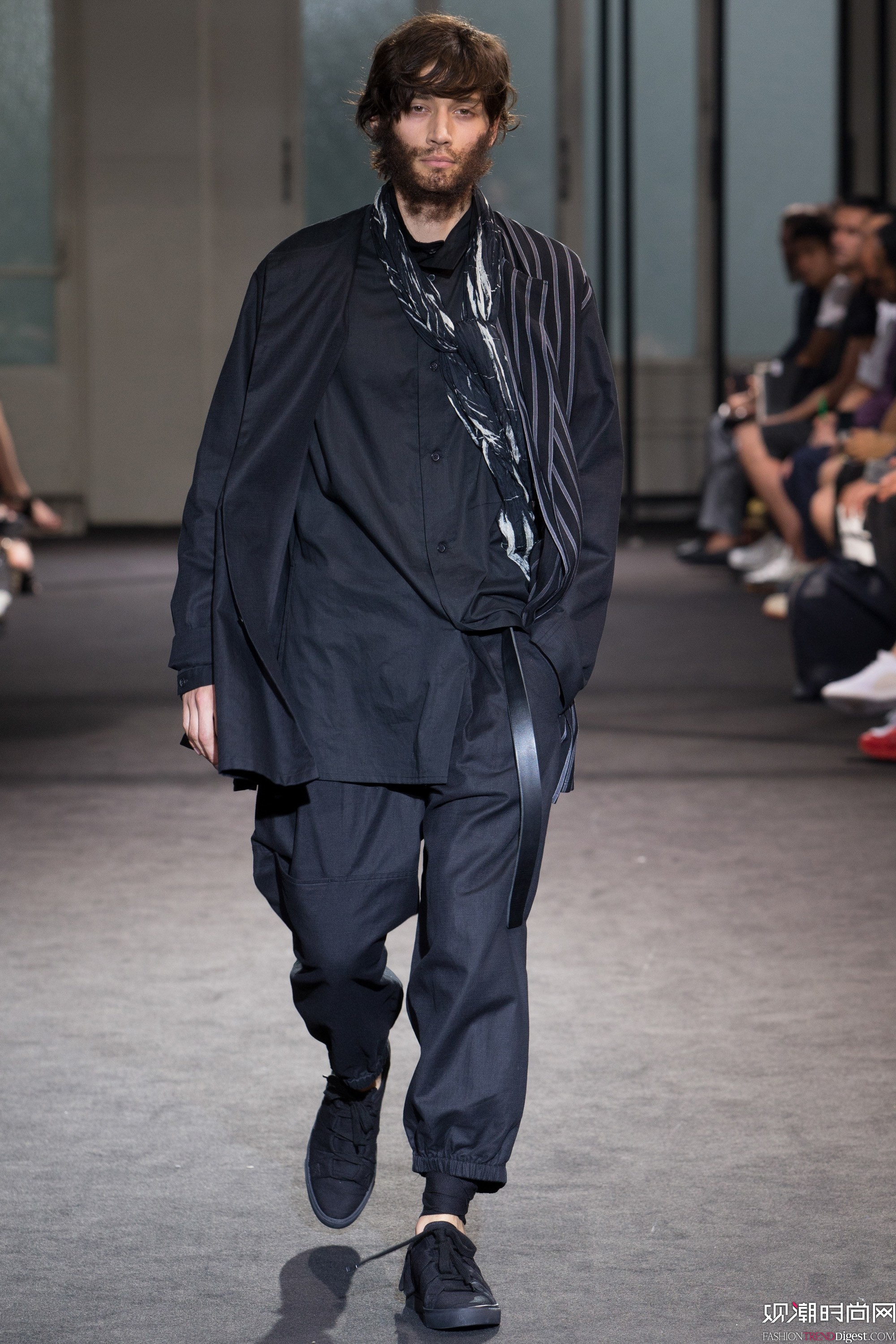 Yohji Yamamoto 2017װϵаʱװܸͼƬ