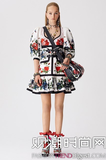Alexander McQueen 2017紺ϵlookbookDƬ