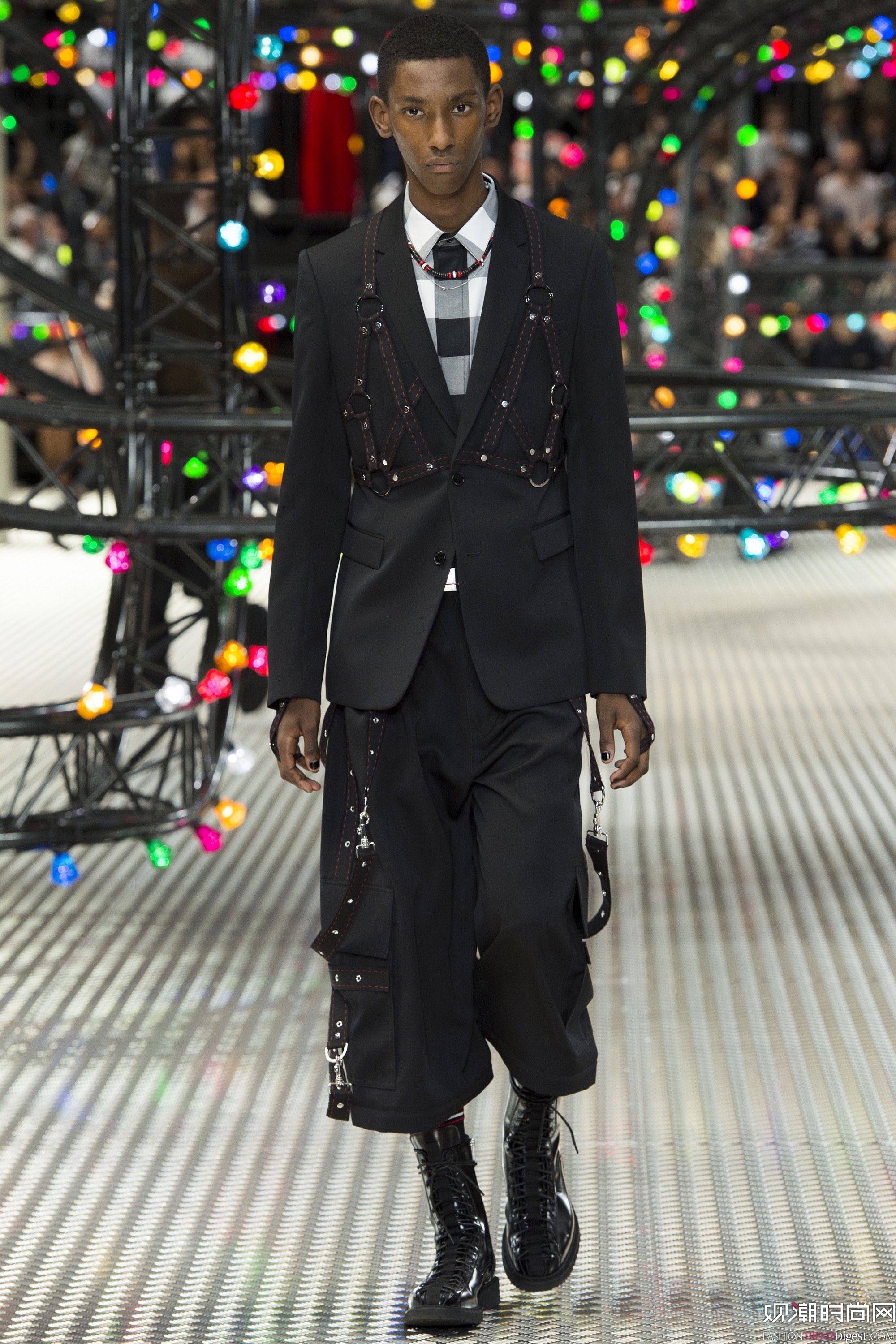 Dior Homme 2017ϵаʱװܸͼƬ