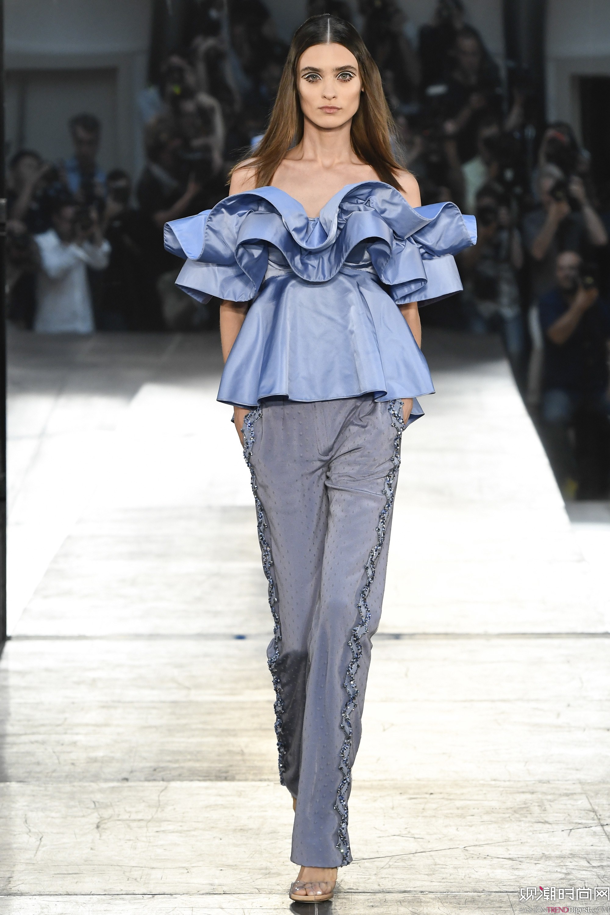 Alexis Mabille 2016ﶬ߶ϵ㳡ͼƬ