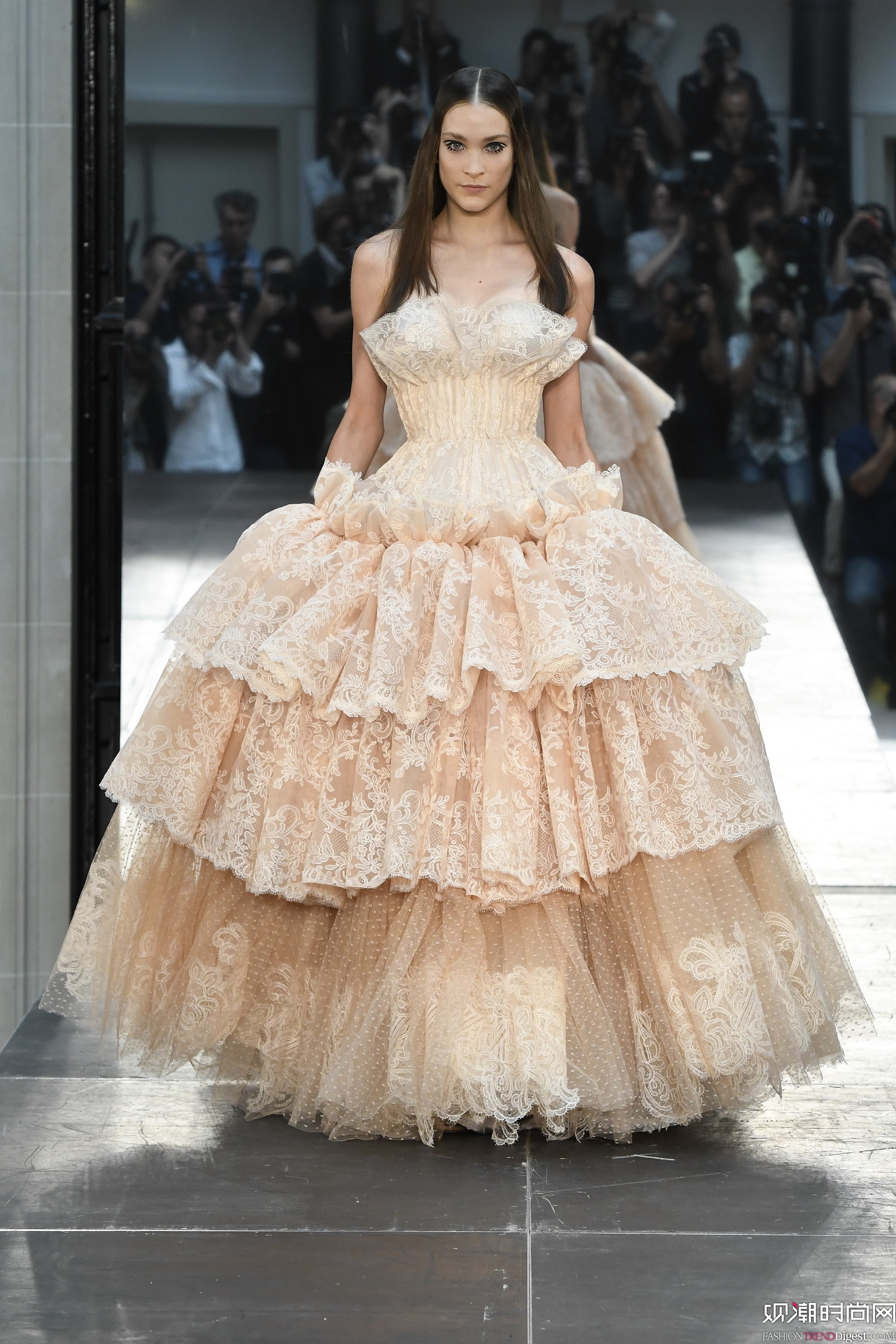 Alexis Mabille 2016ﶬ߶ϵ㳡ͼƬ