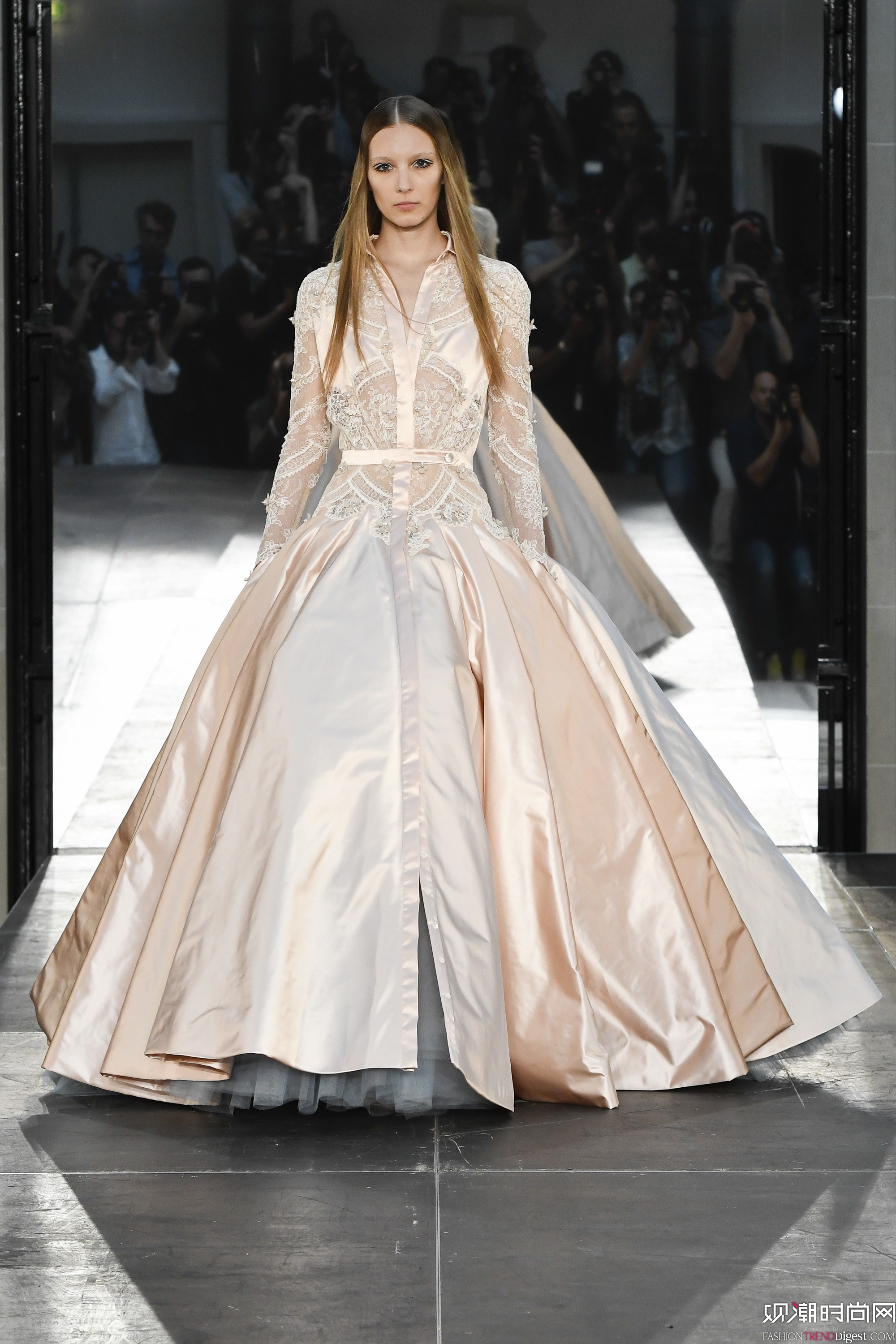 Alexis Mabille 2016ﶬ߶ϵ㳡ͼƬ