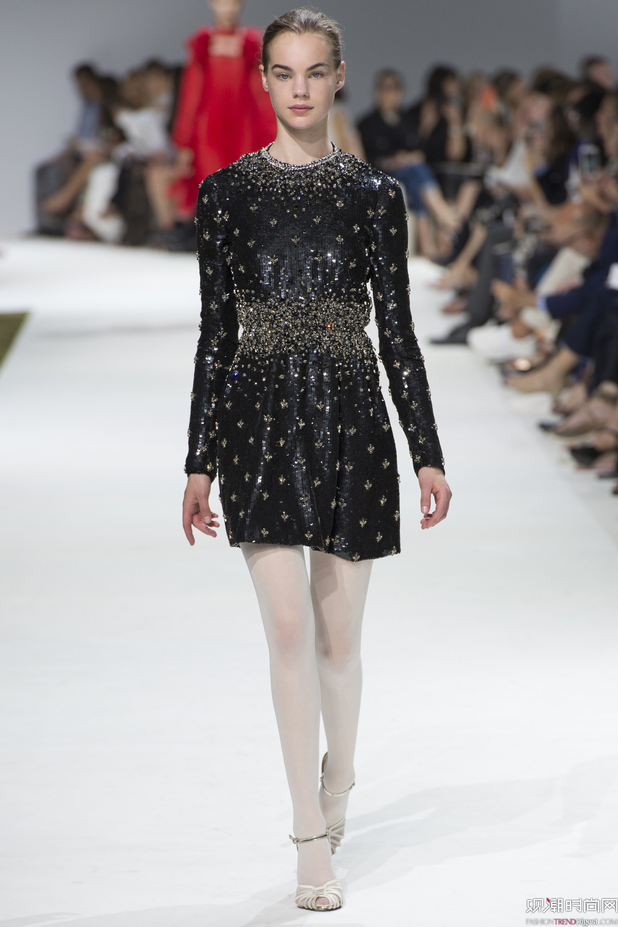 Giambattista Valli 2016ﶬ߶ϵ㳡ͼƬ