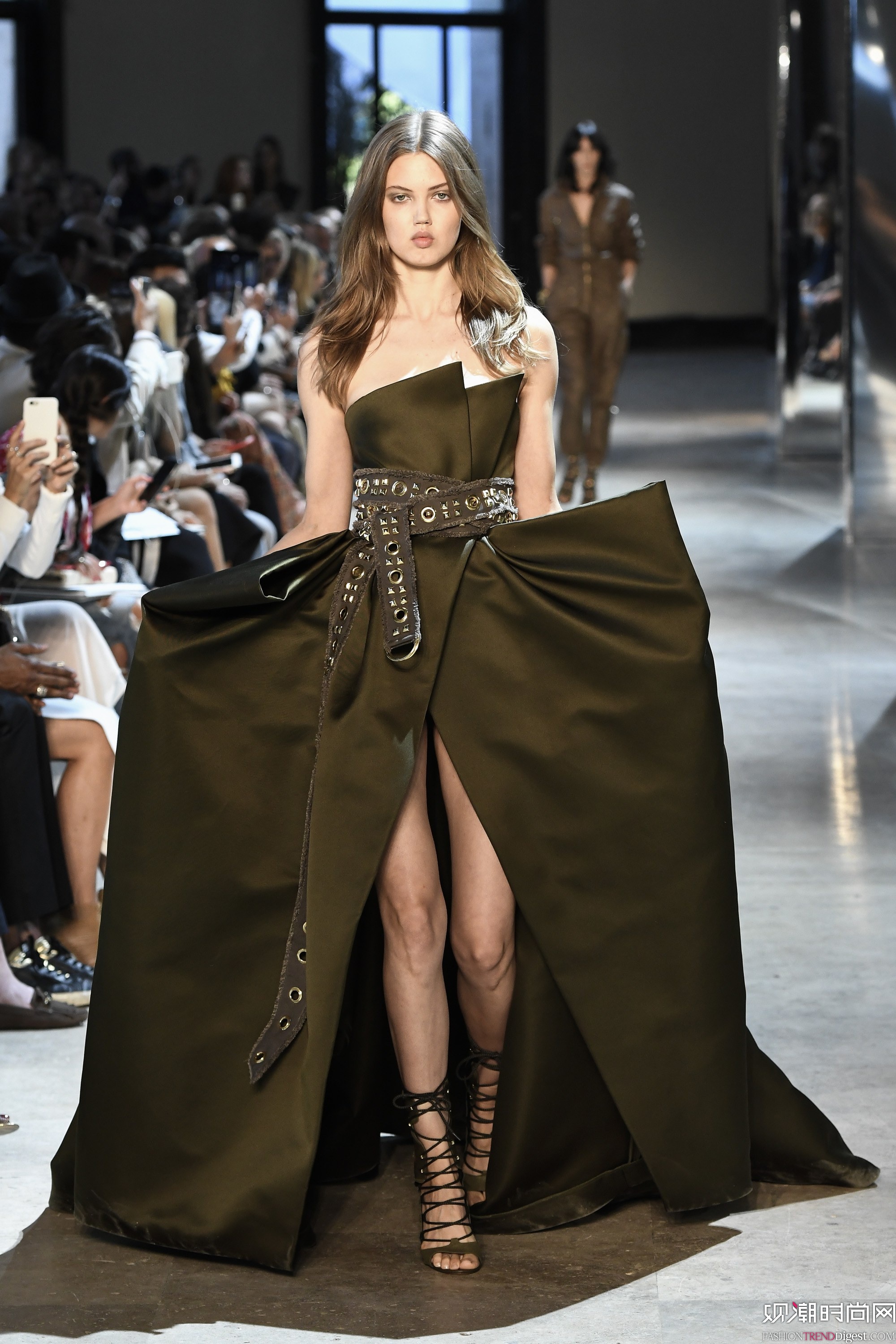 Alexandre Vauthier 2016ﶬ߶ϵ㳡ͼƬ