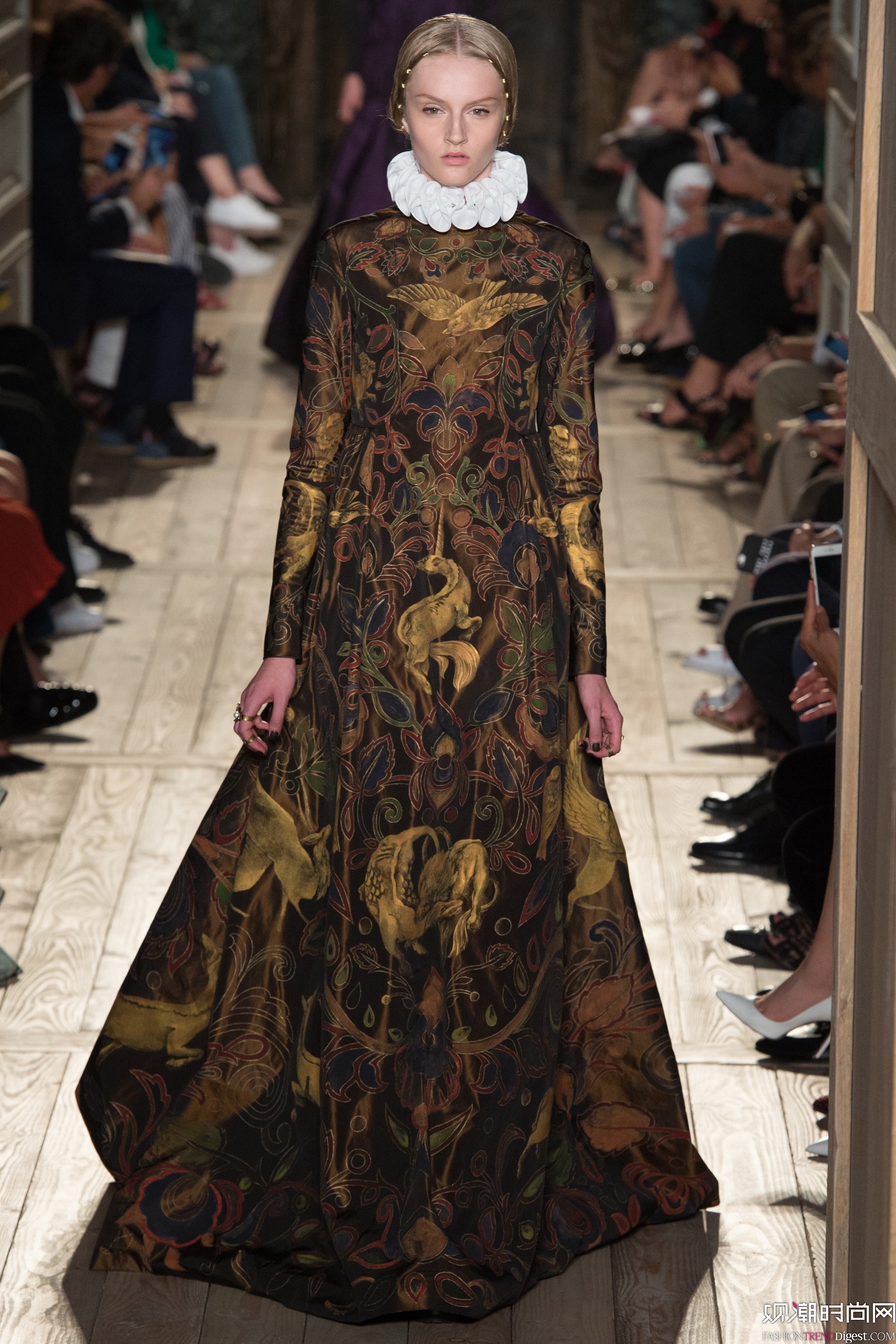 Valentino 2016ﶬ߶ʱװܸͼƬ