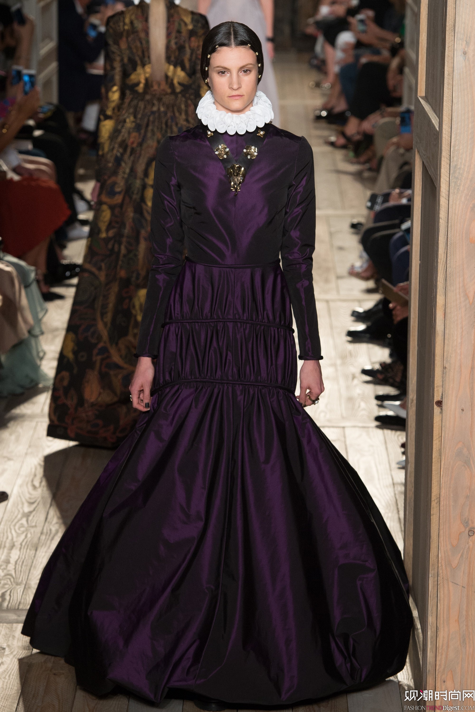 Valentino 2016ﶬ߶ʱװܸͼƬ