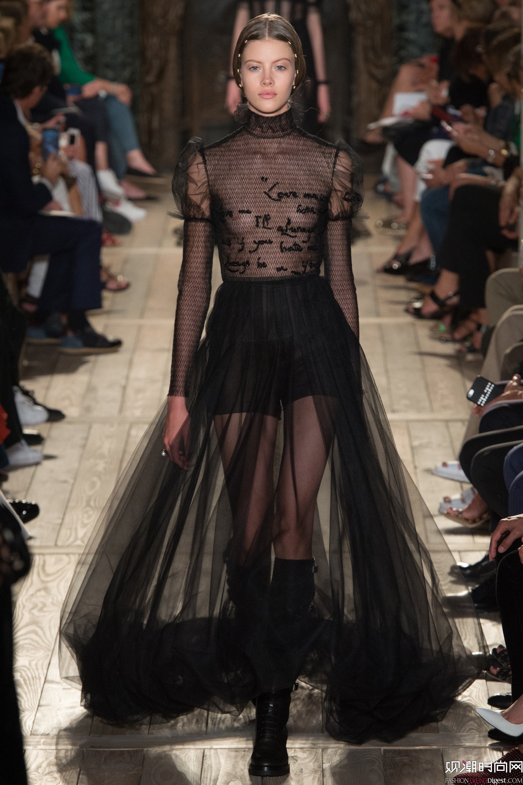 Valentino 2016ﶬ߶ʱװܸͼƬ