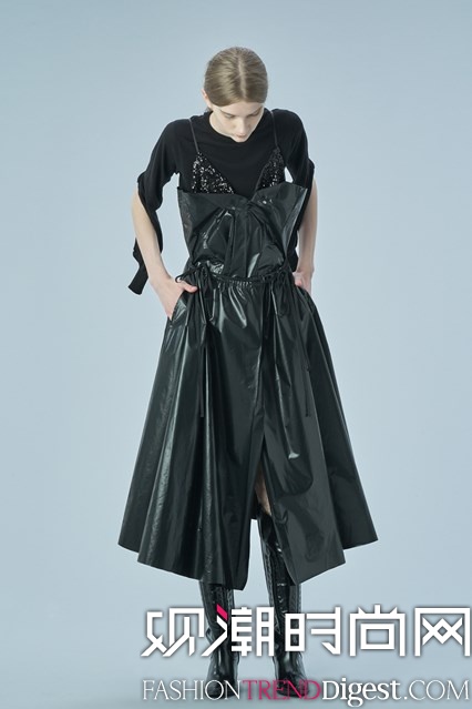 Toga Pulla 2017紺ϵlookbookDƬ