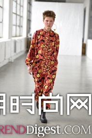 Saks Potts 2017ϵDƬ