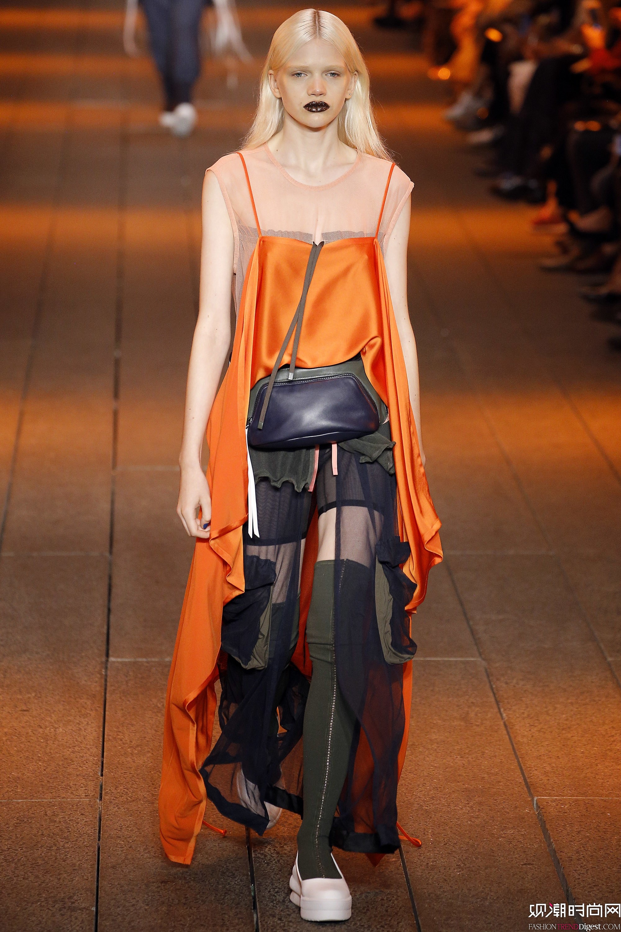DKNY 2017紺ϵм~srbܰlDƬ