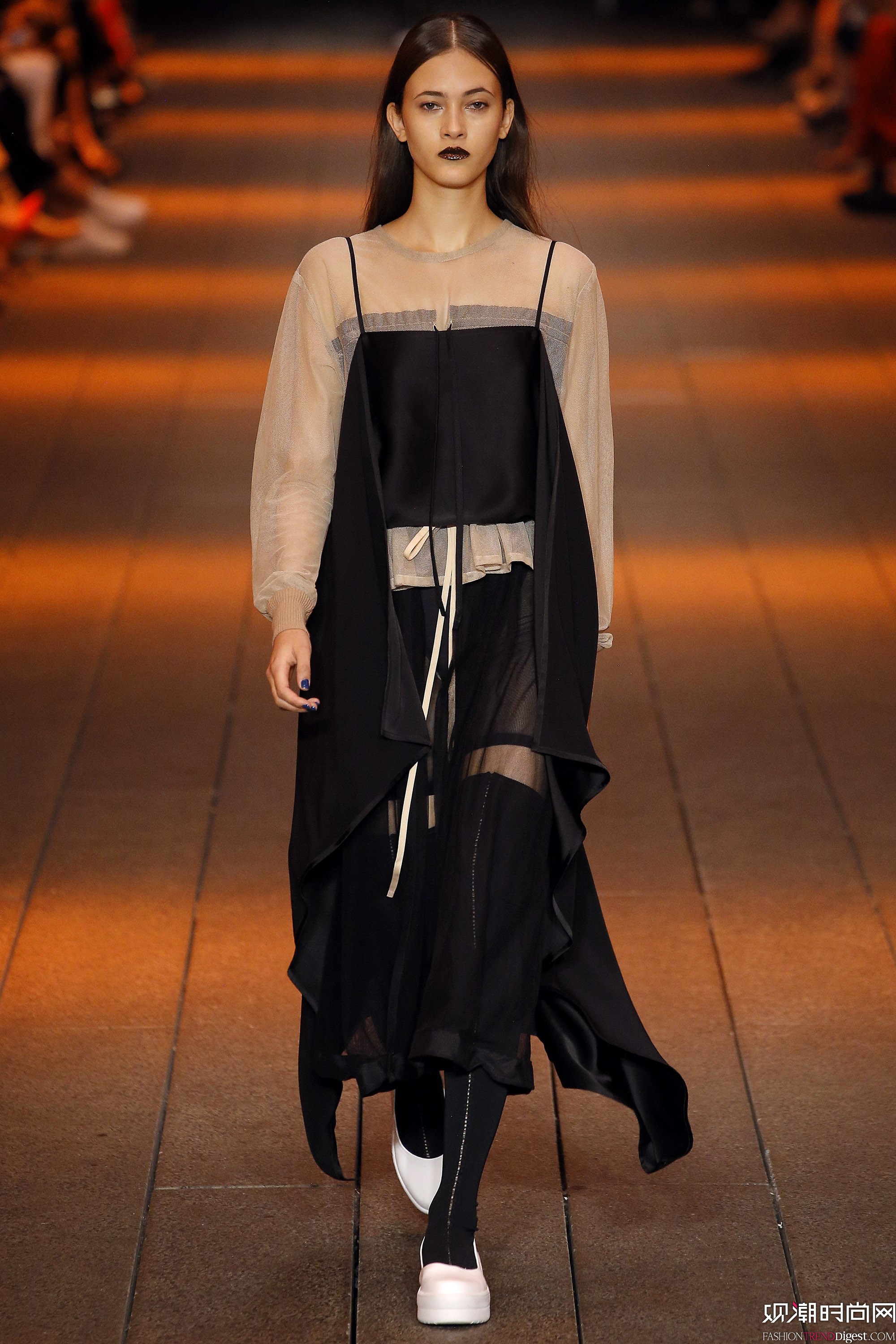 DKNY 2017紺ϵм~srbܰlDƬ