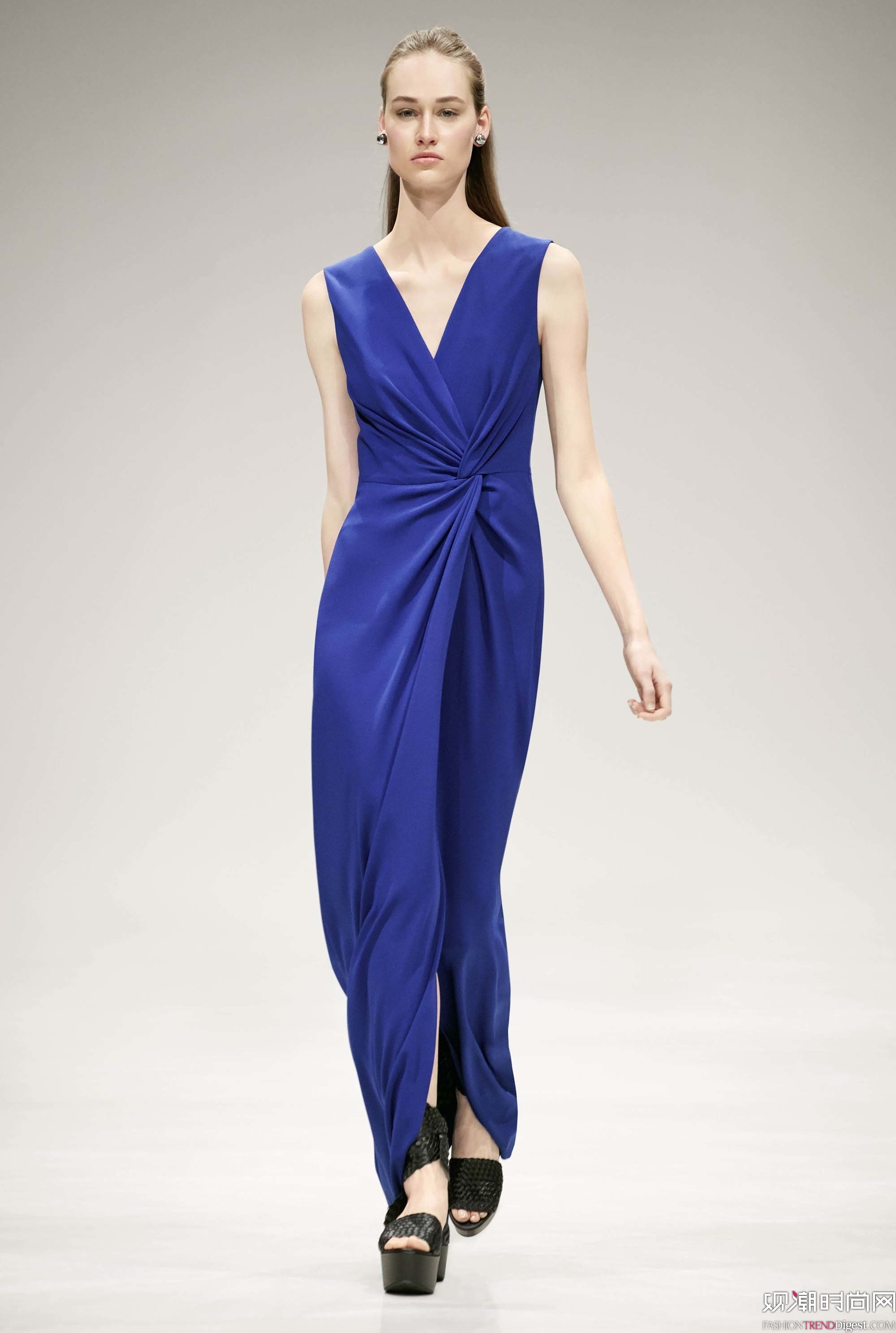 Escada 2017ϵDƬ