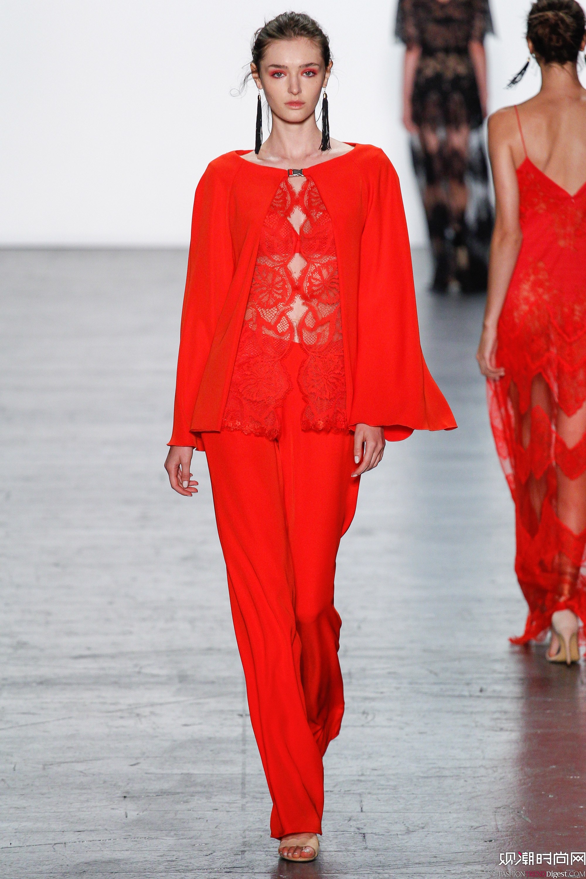 Tadashi Shoji 2017ϵDƬ