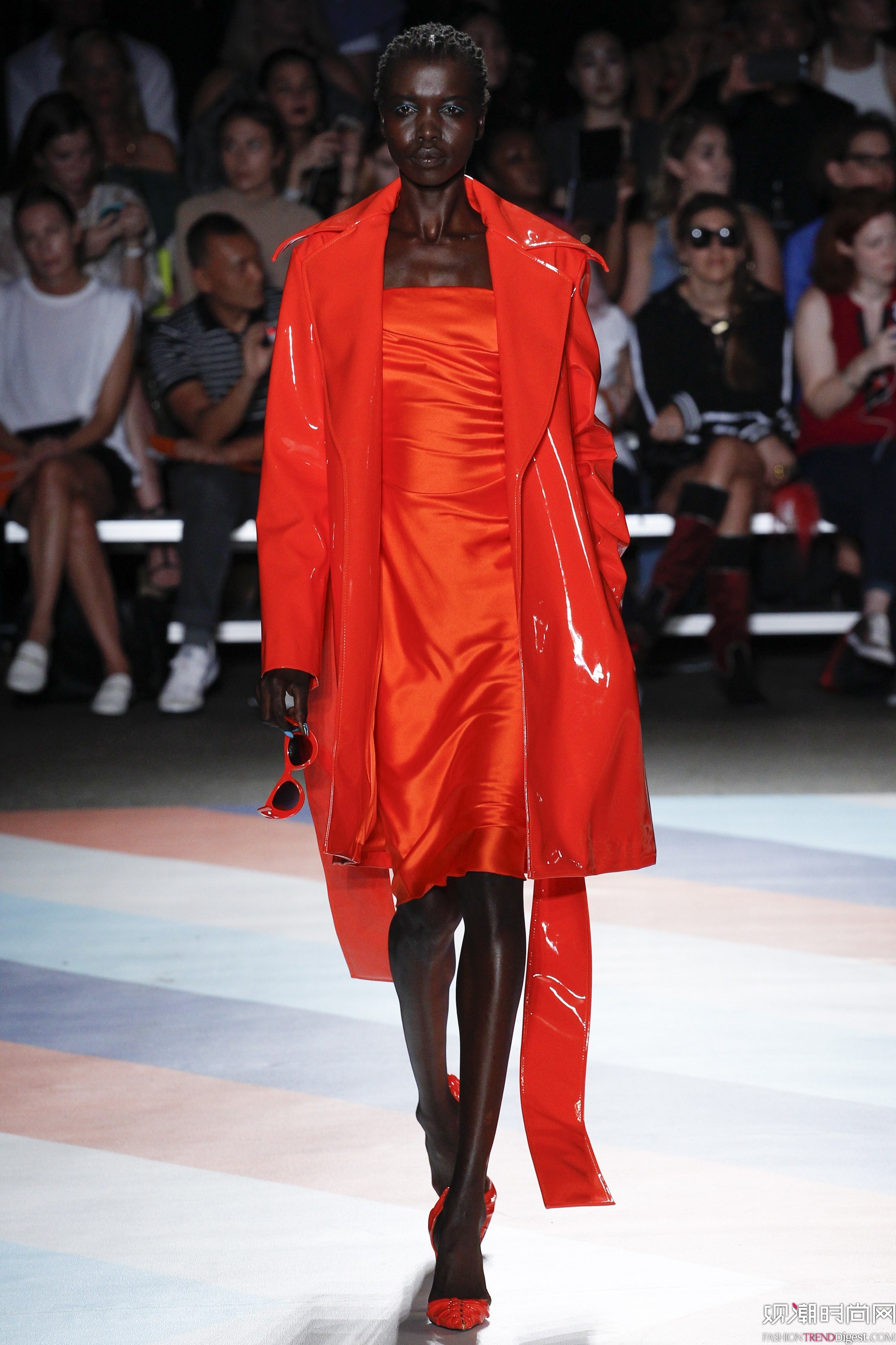 Christian Siriano 2017ϵDƬ