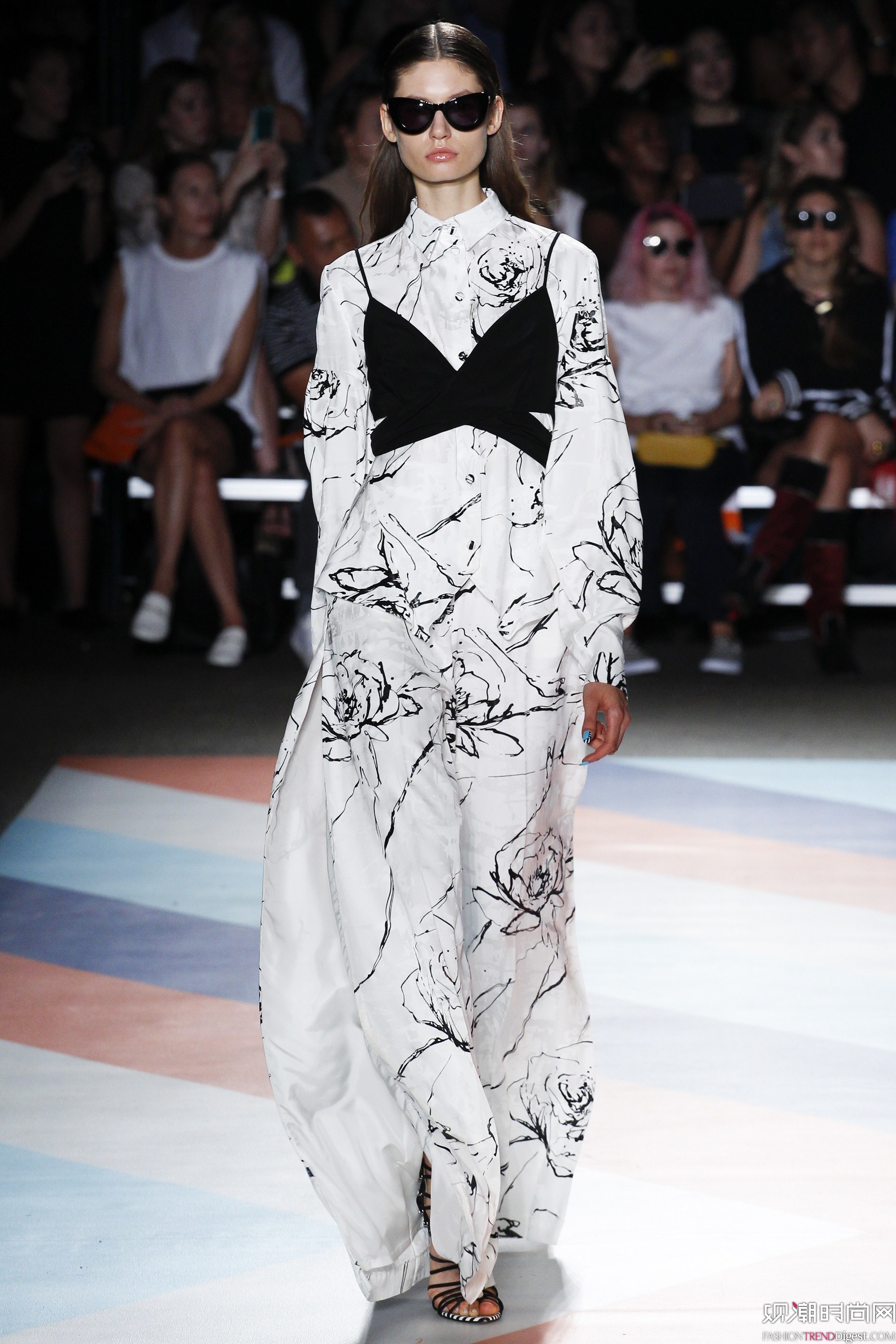 Christian Siriano 2017ϵDƬ