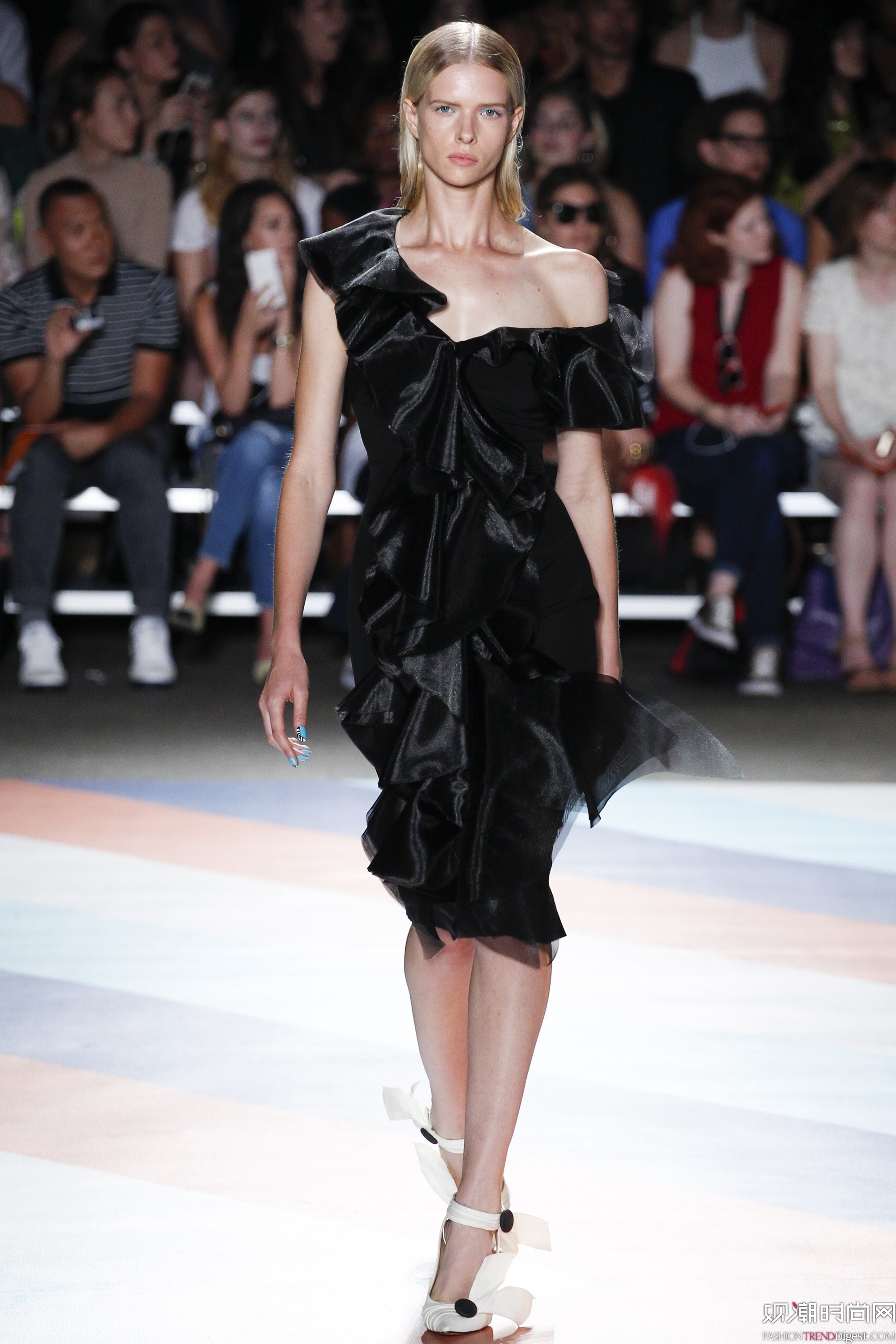 Christian Siriano 2017ϵDƬ