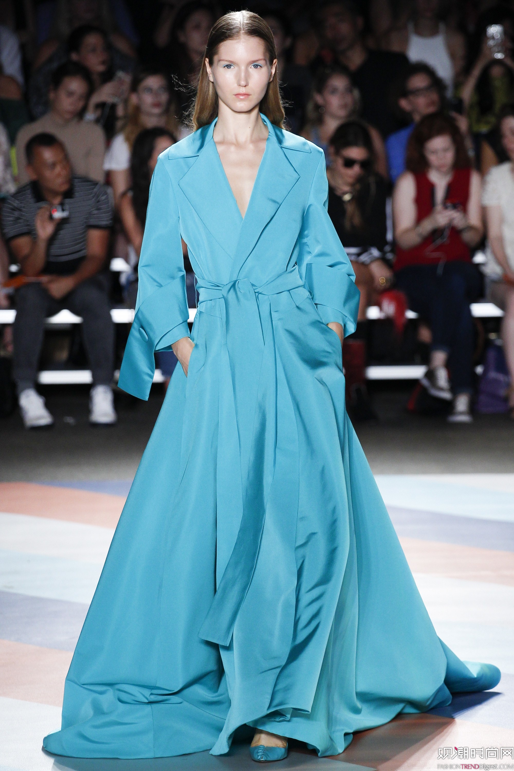 Christian Siriano 2017ϵDƬ