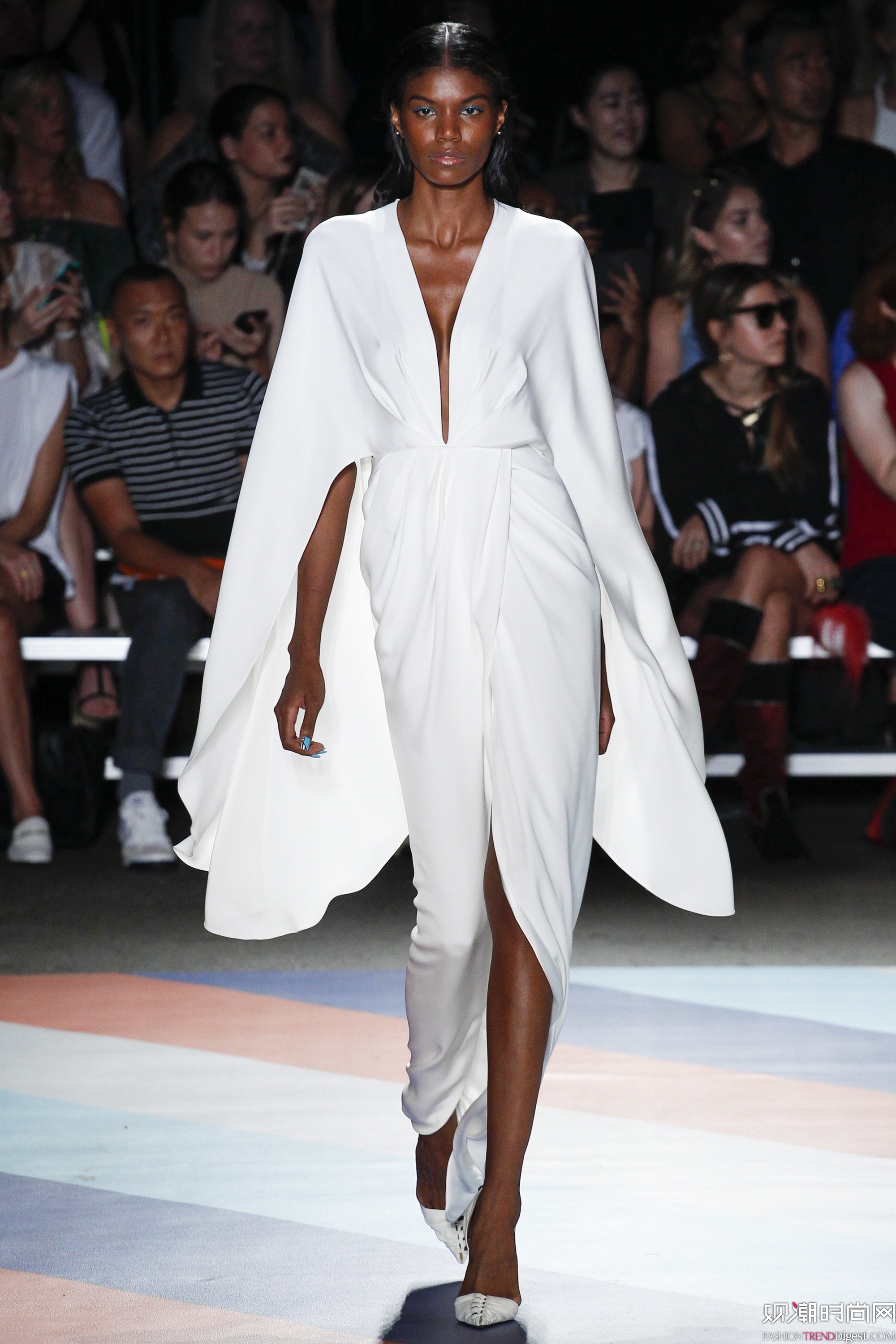 Christian Siriano 2017ϵDƬ