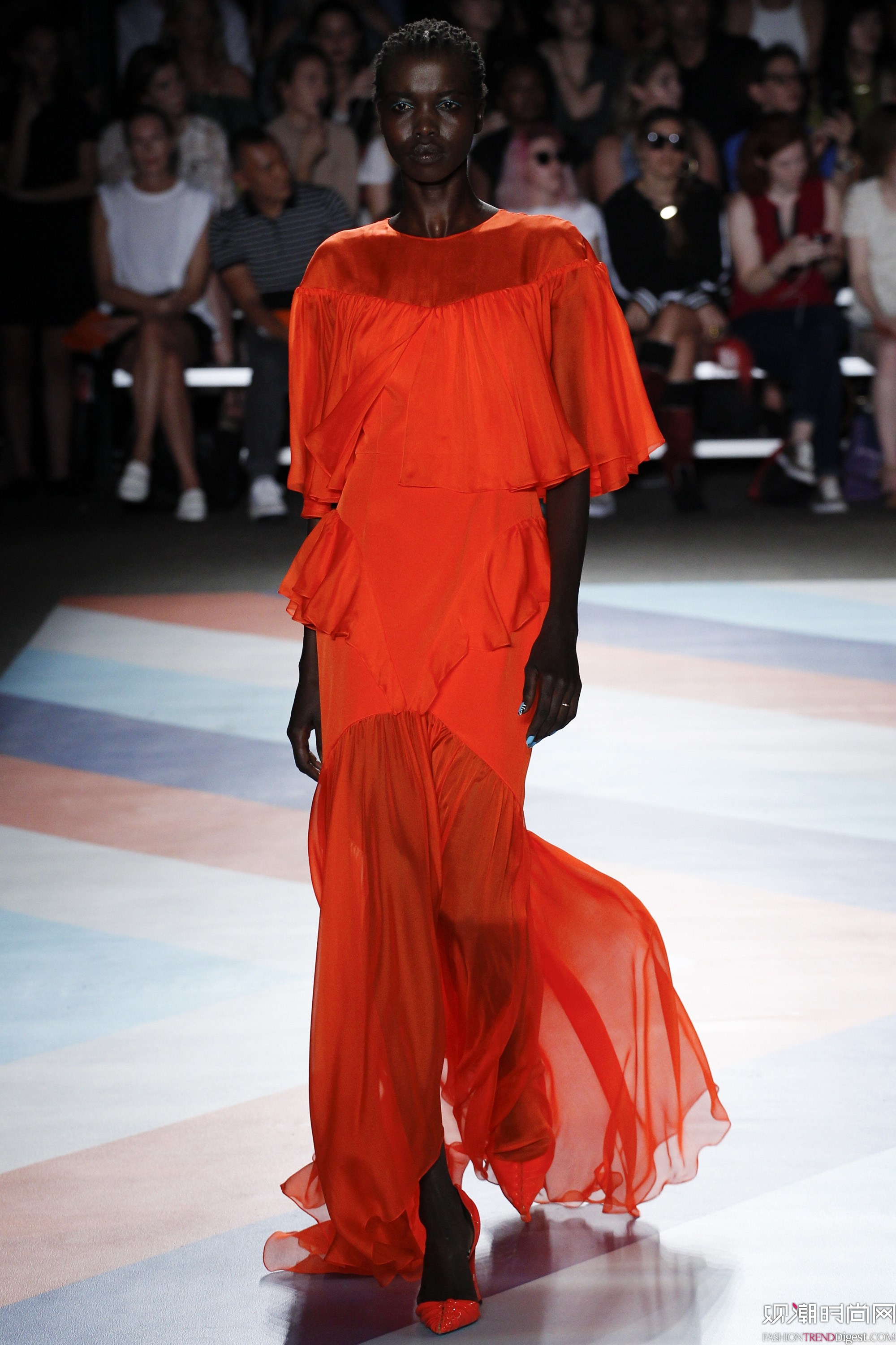 Christian Siriano 2017����ϵ���㳡����ͼƬ