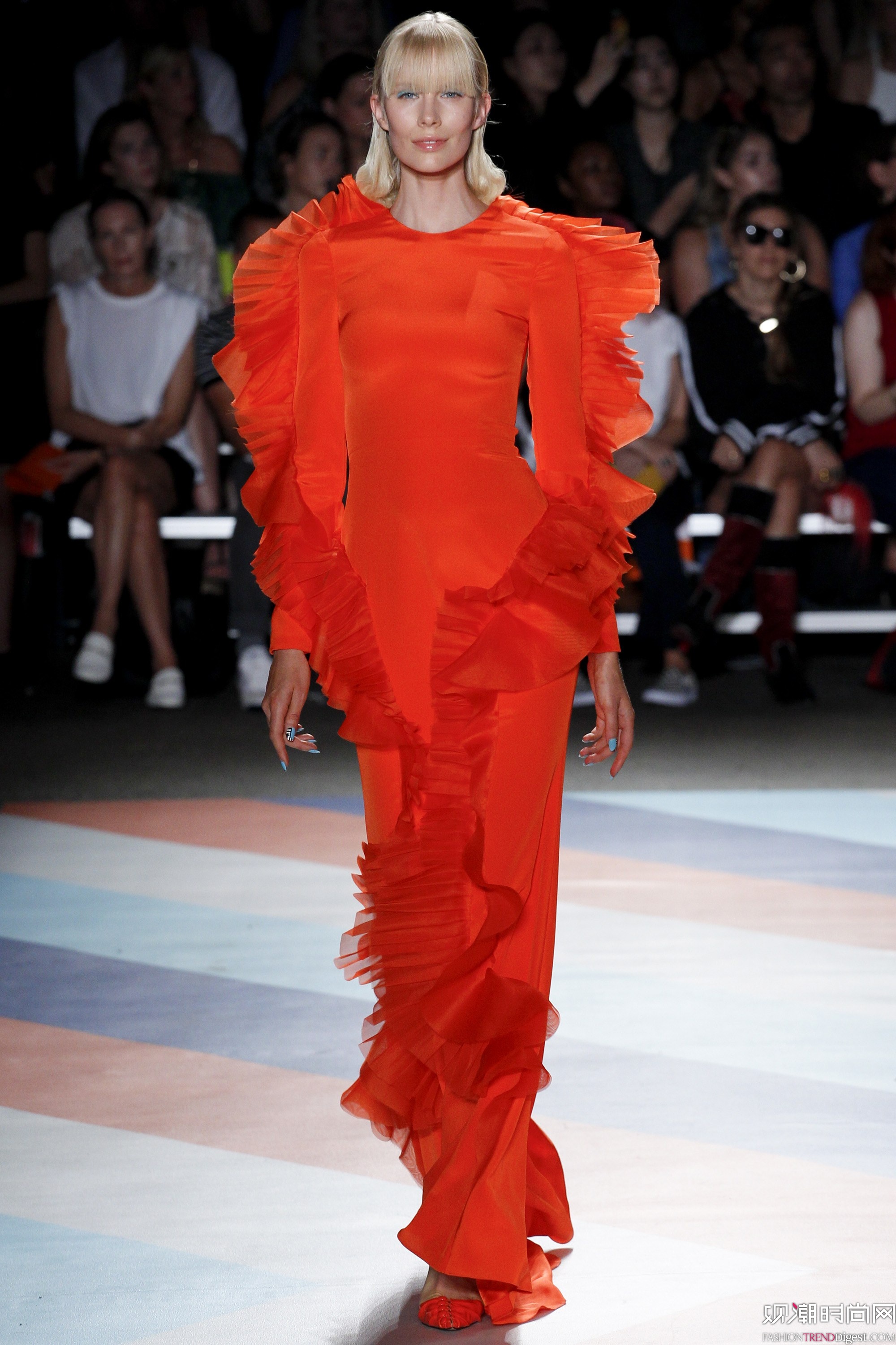 Christian Siriano 2017ϵ(chng)DƬ