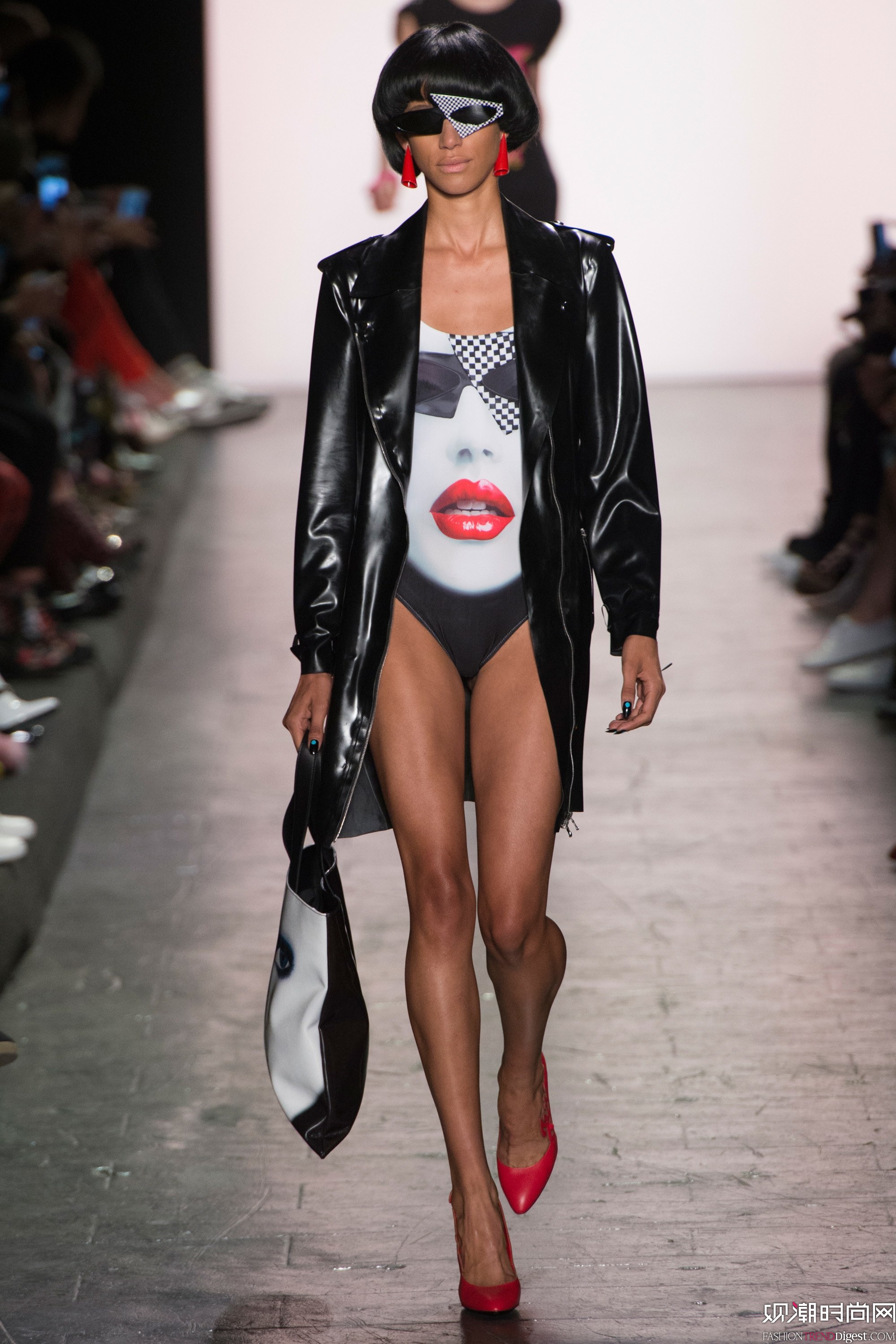 Jeremy Scott 2017紺~srbܳϵаl(f)DƬ