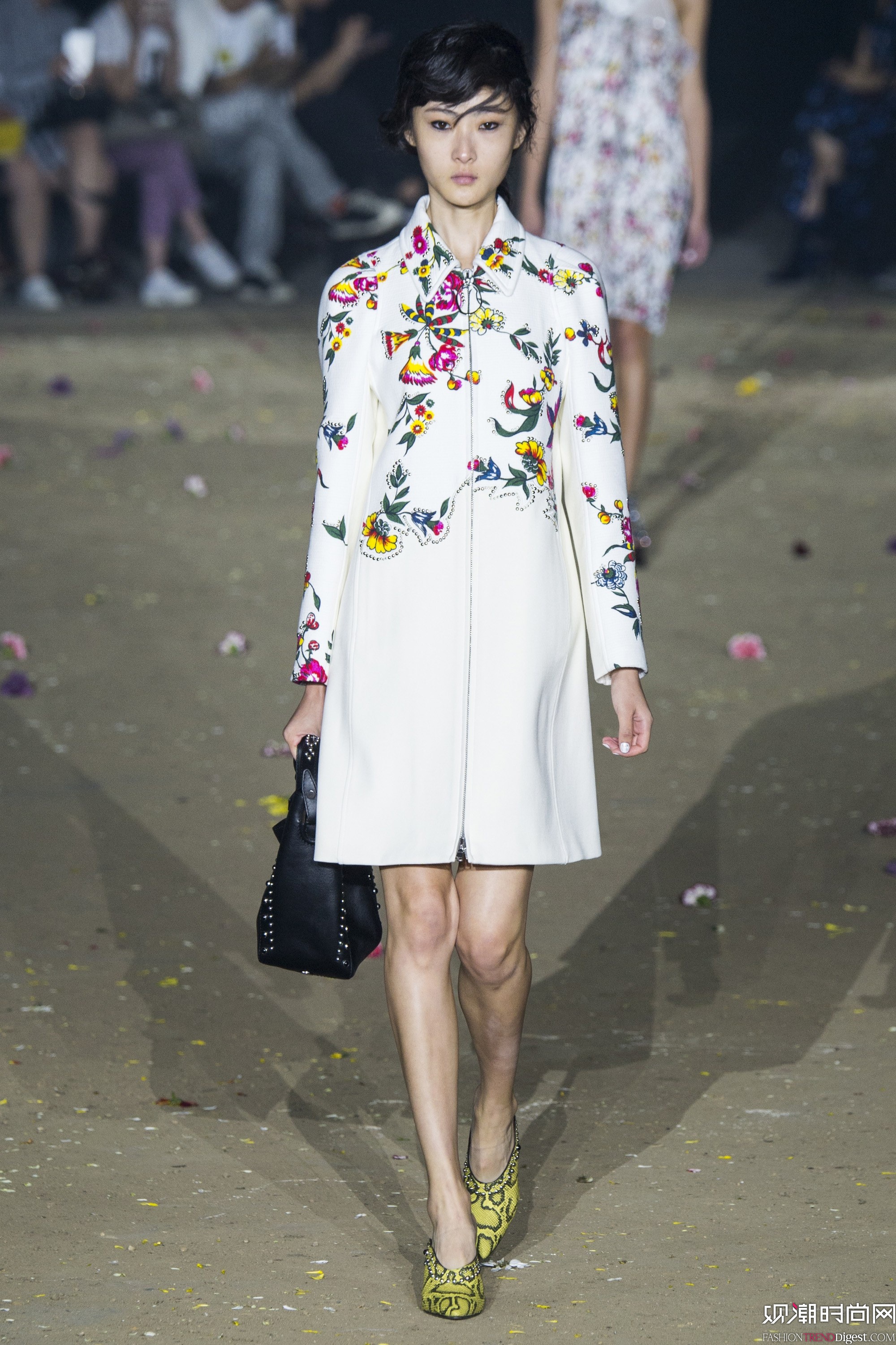 3.1 Phillip Lim 2017紺~srbܳϵаlDƬ
