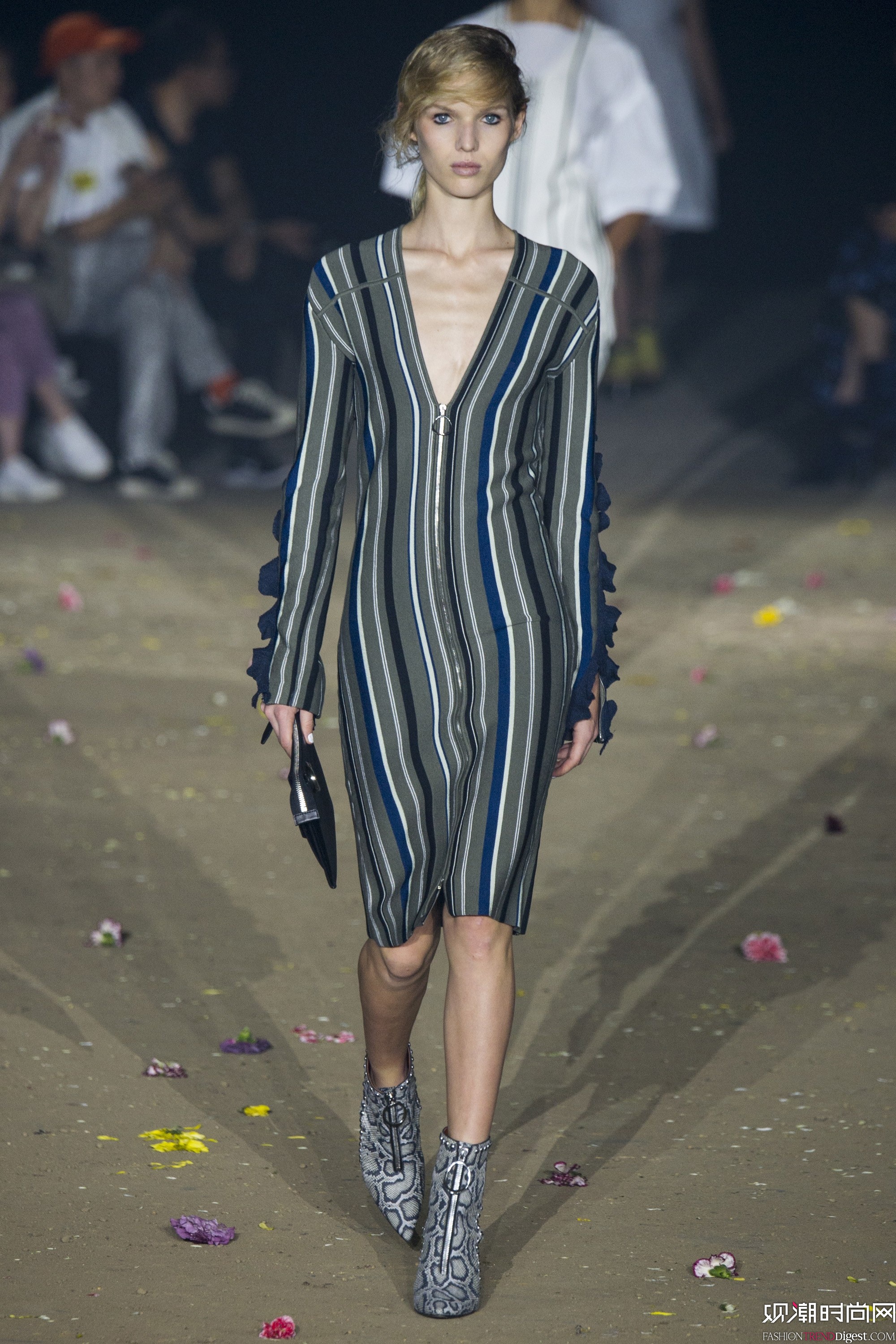3.1 Phillip Lim 2017紺~srbܳϵаl(f)DƬ