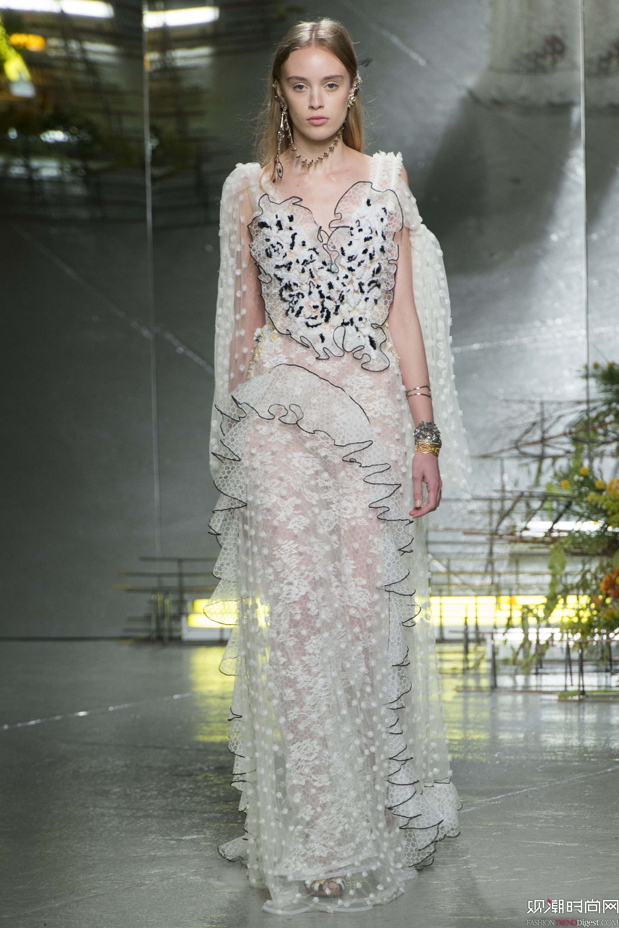 Rodarte 2017���紺ŦԼʱװ�ܳ���ϵ�з�������ͼƬ