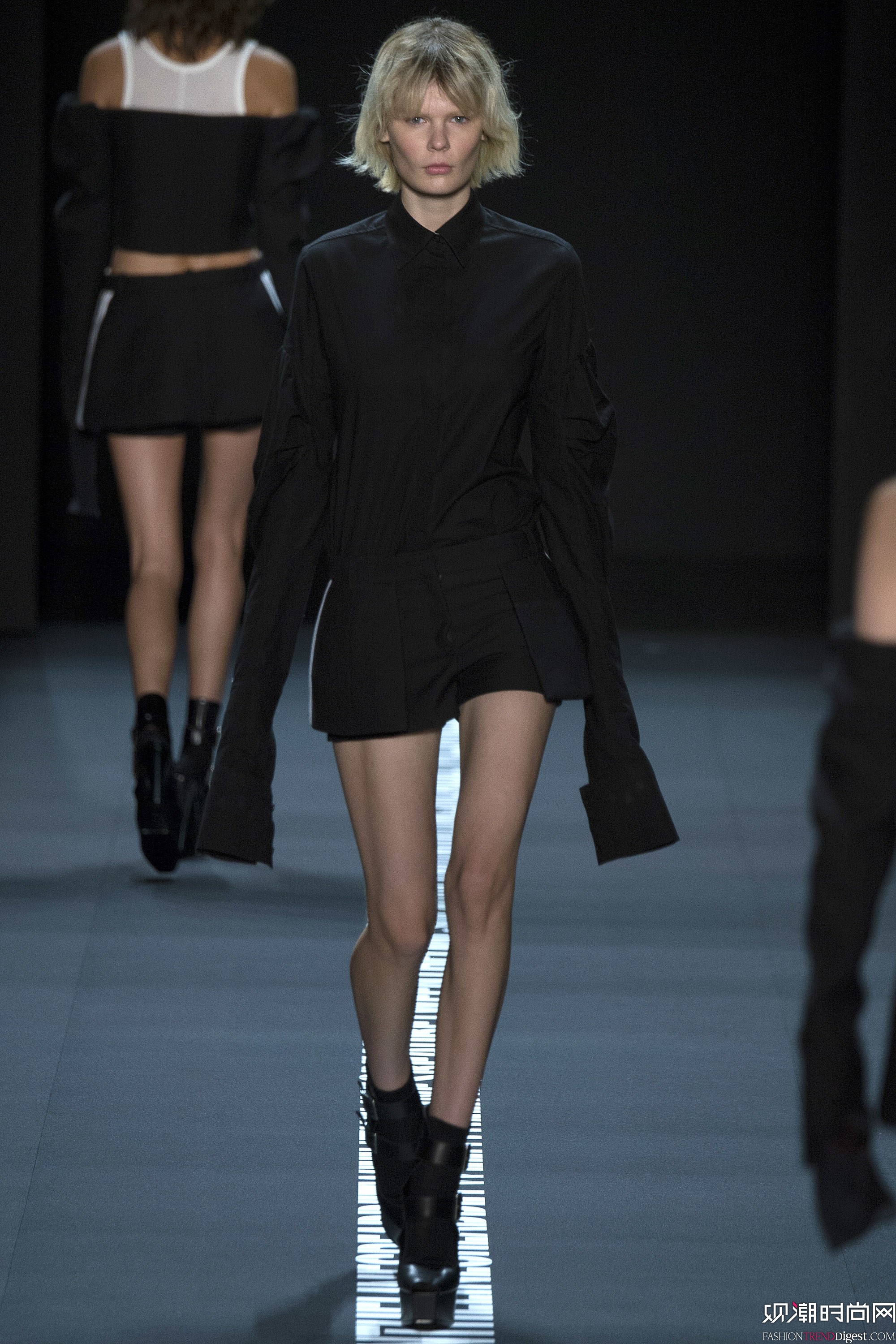 Vera Wang 2017紺~srbܳϵаl(f)DƬ