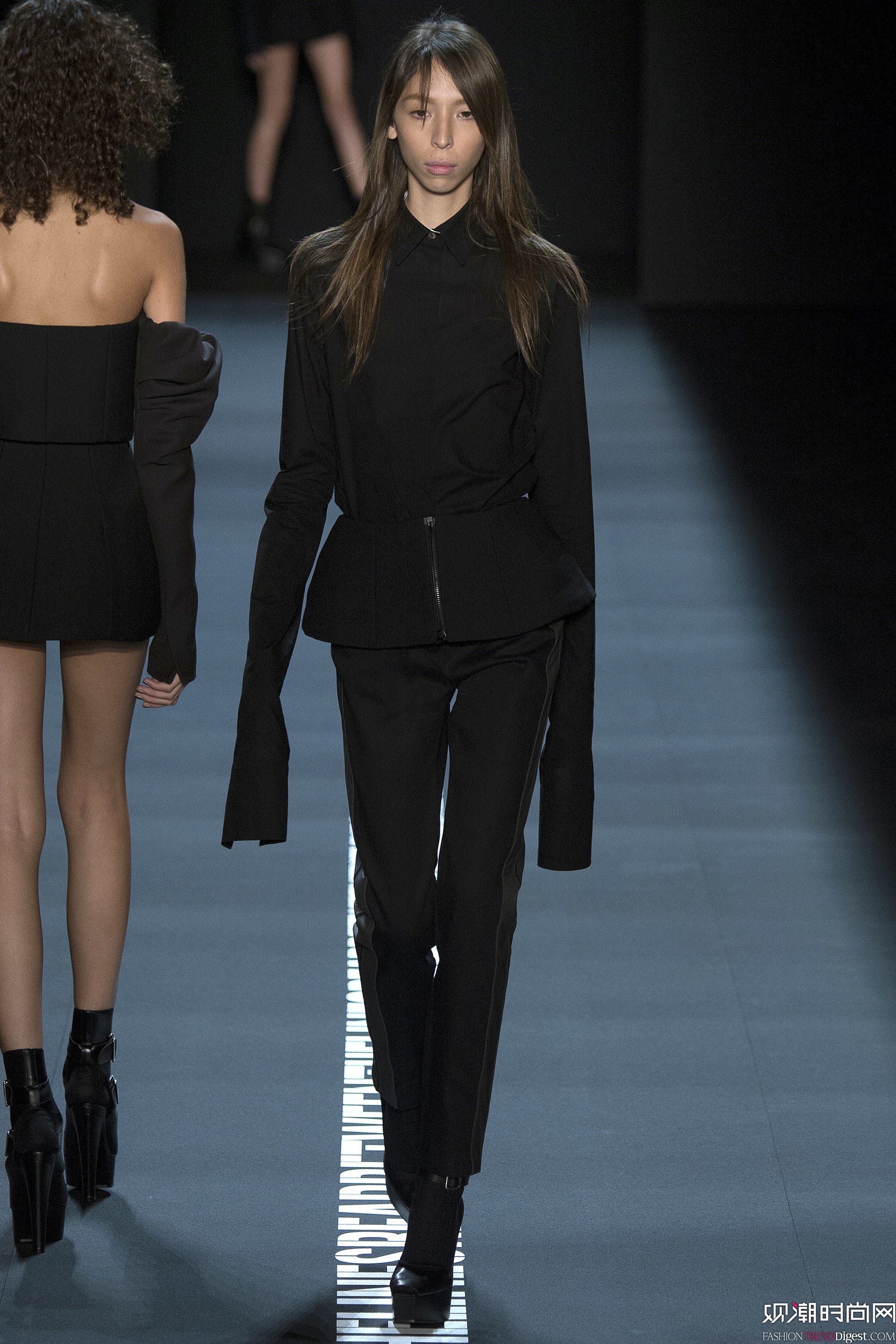 Vera Wang 2017紺~srbܳϵаlDƬ
