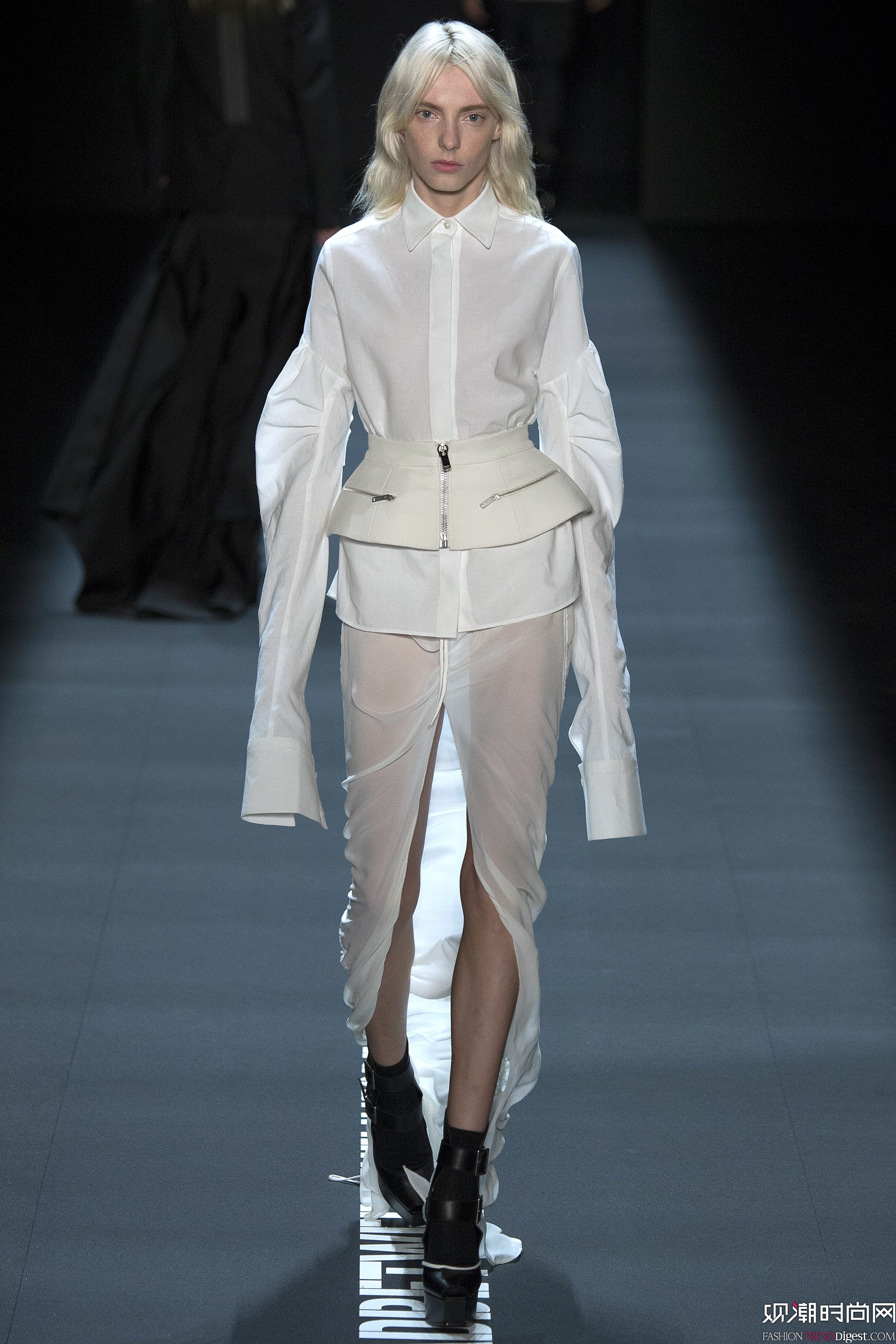 Vera Wang 2017紺~srbܳϵаlDƬ