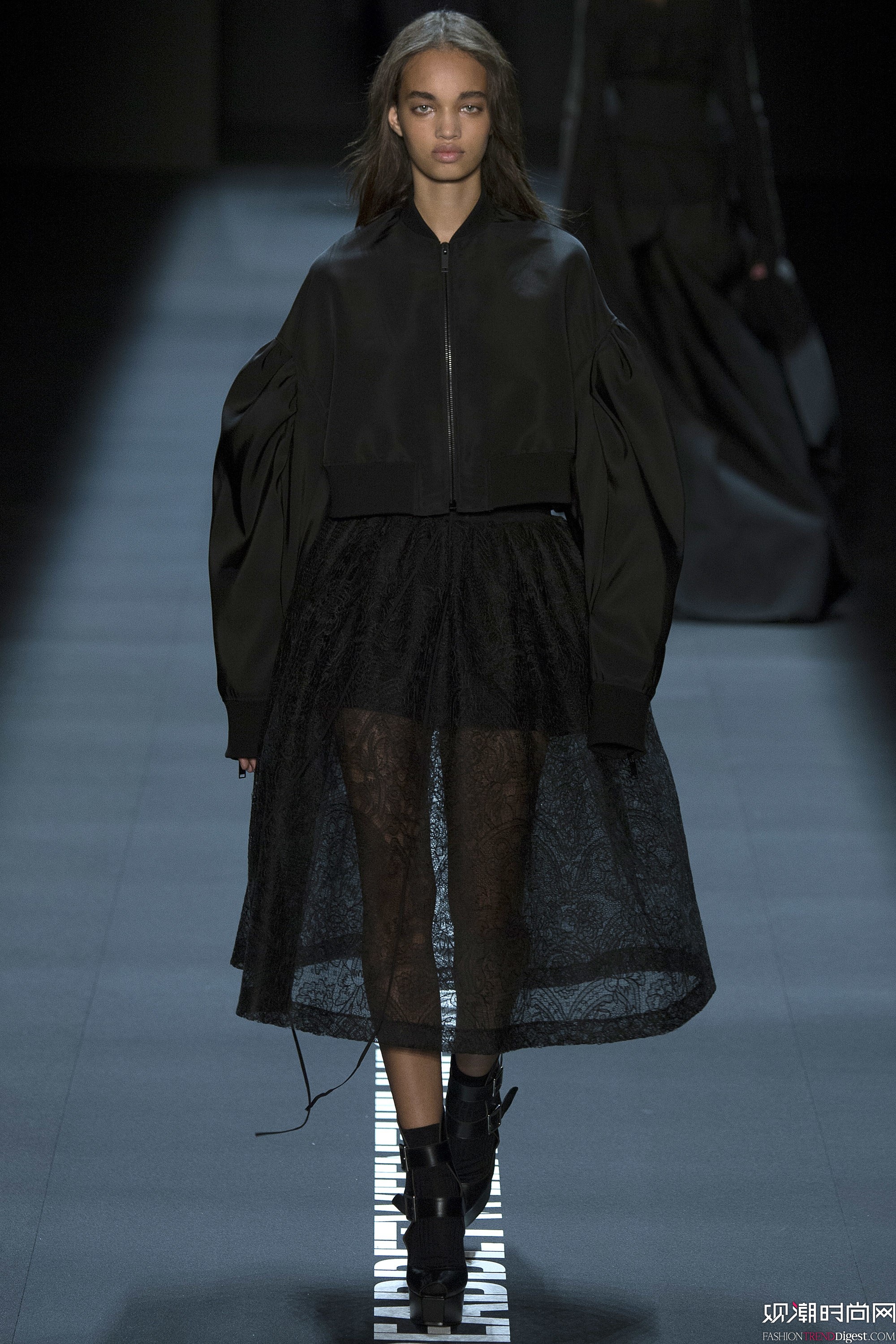 Vera Wang 2017紺~srbܳϵаlDƬ