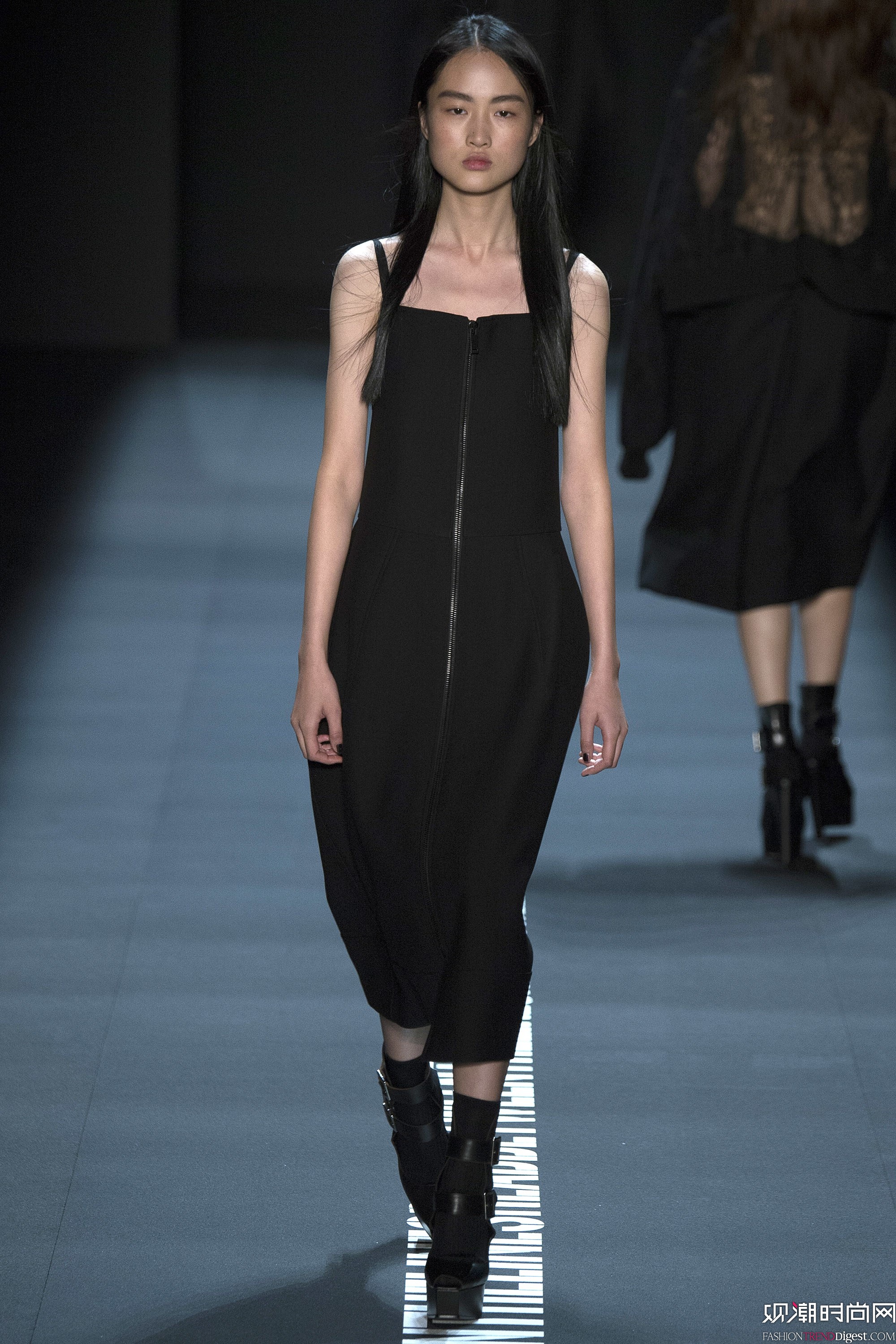 Vera Wang 2017紺~srbܳϵаlDƬ